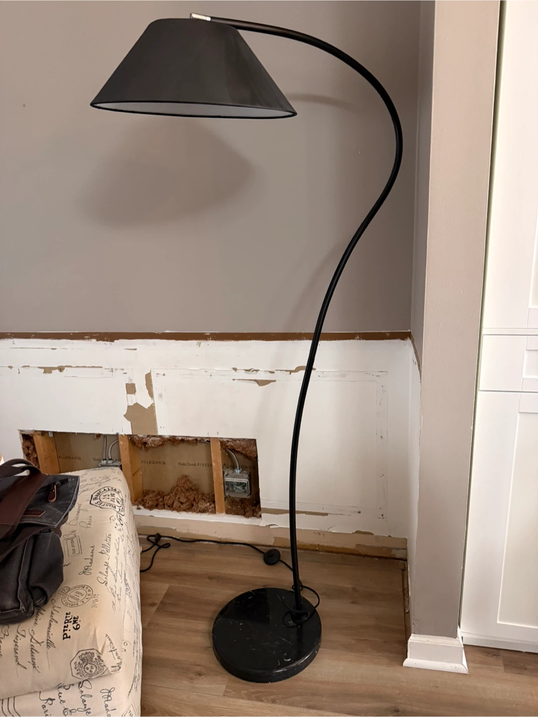 Floor lamp