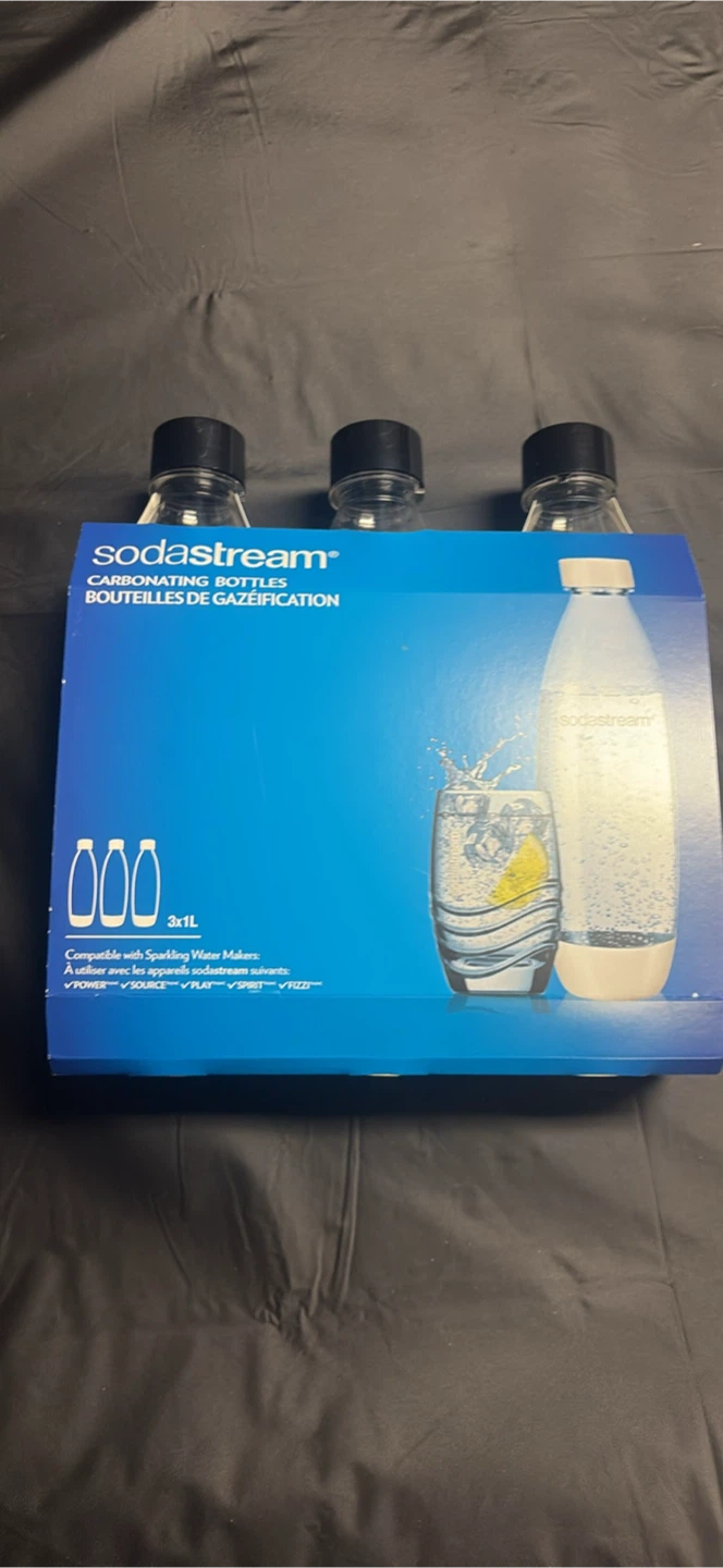 SodaStream Sparkling Water Maker with 3 Carbonating Bottles - photo 3