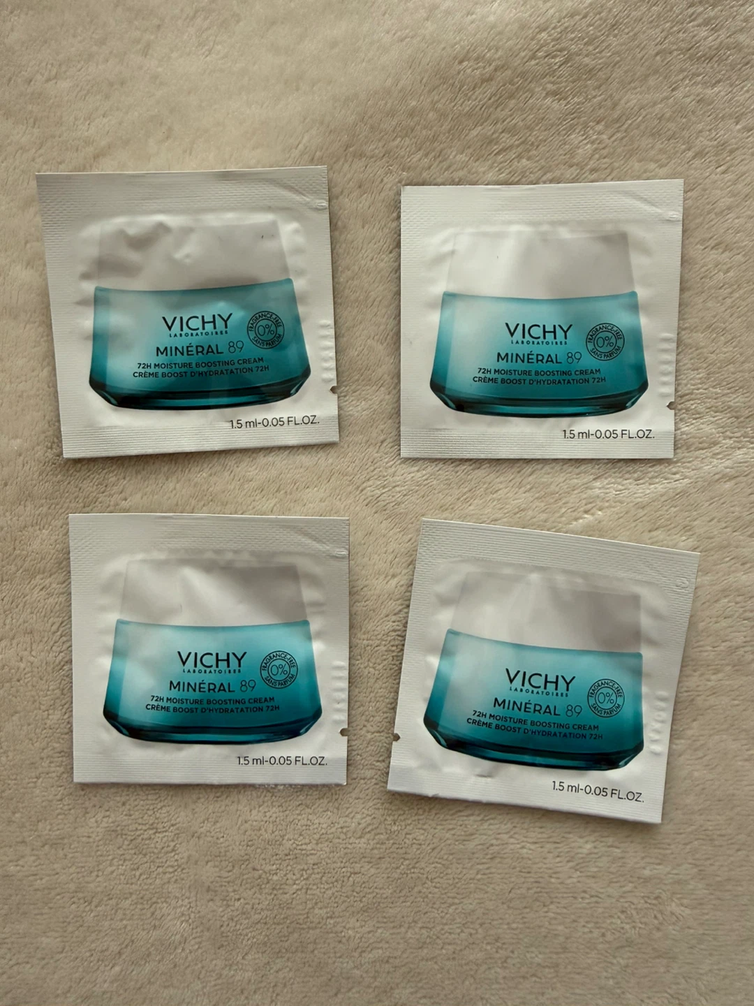 Vichy Mineral 89 72H Moisture Boosting Cream Sample (4-Pack)