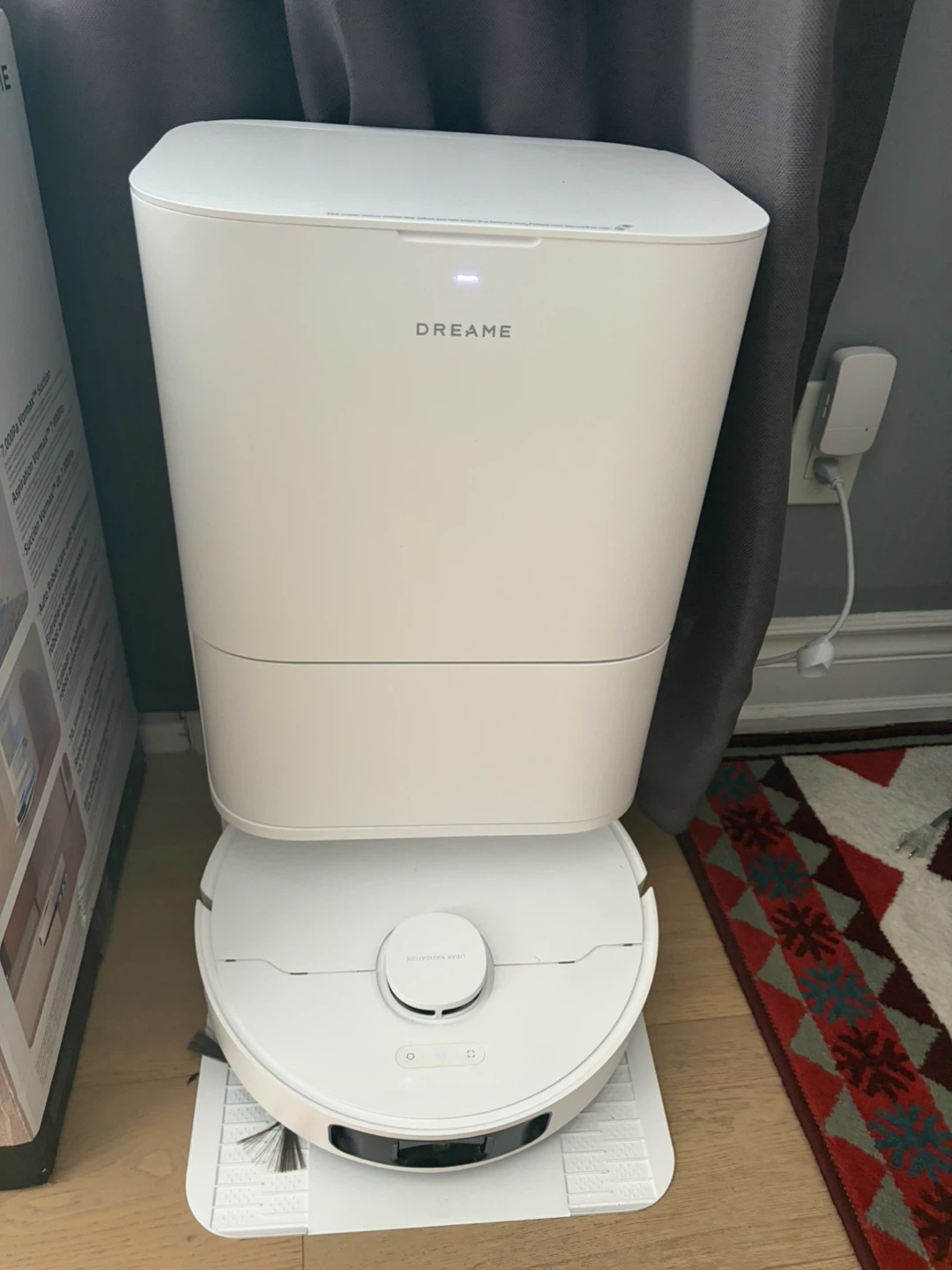 Dreame E30 Ultra Robot Vacuum & Mop with Auto Empty Station - photo 3