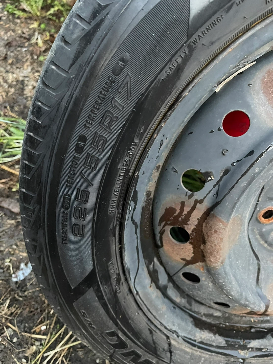 2016 Subaru legacy factory tires - photo 2