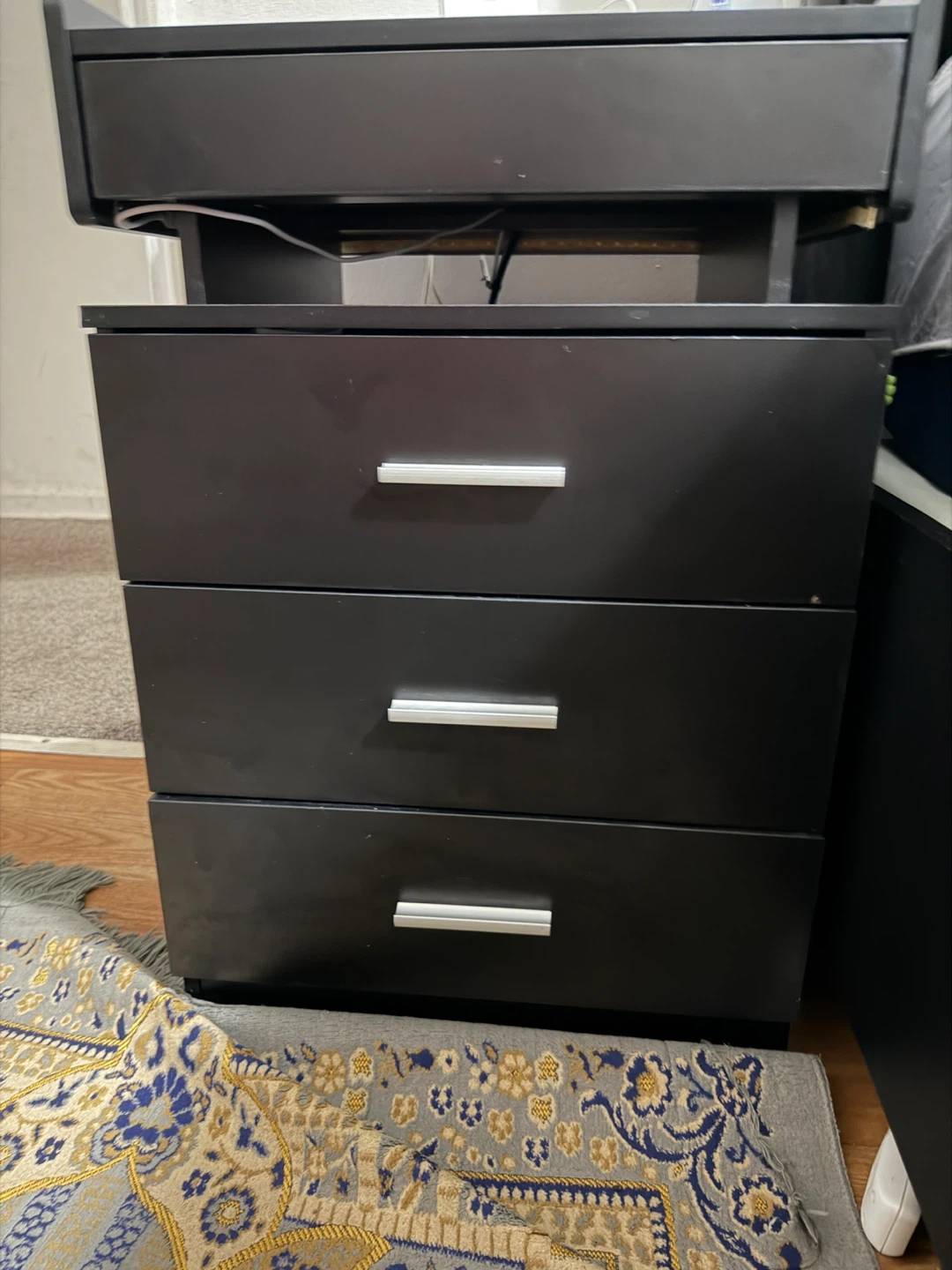 Black 3-Drawer Dresser