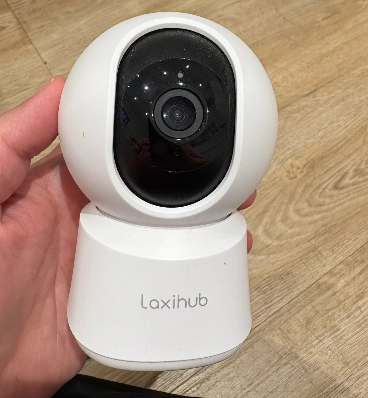 Laxihub P2T Indoor Smart Security Camera