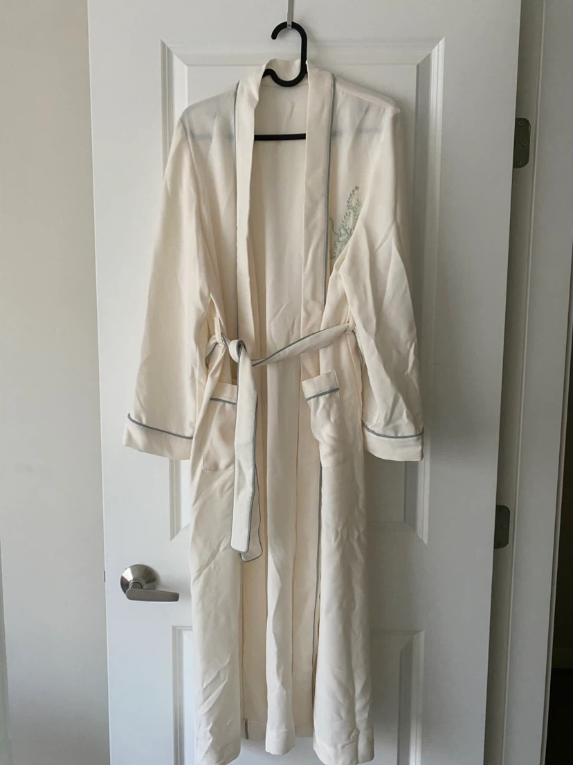 Cream robe with embroidered floral detail