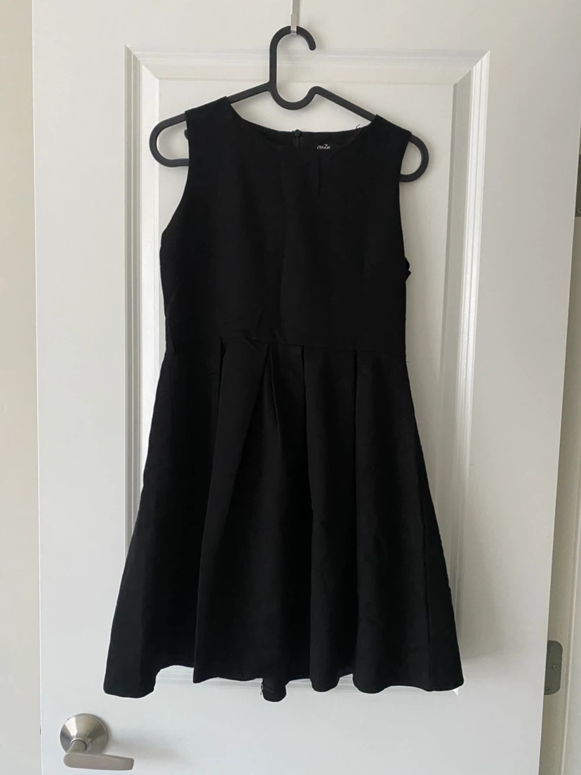 Black Sleeveless Fit & Flare Dress