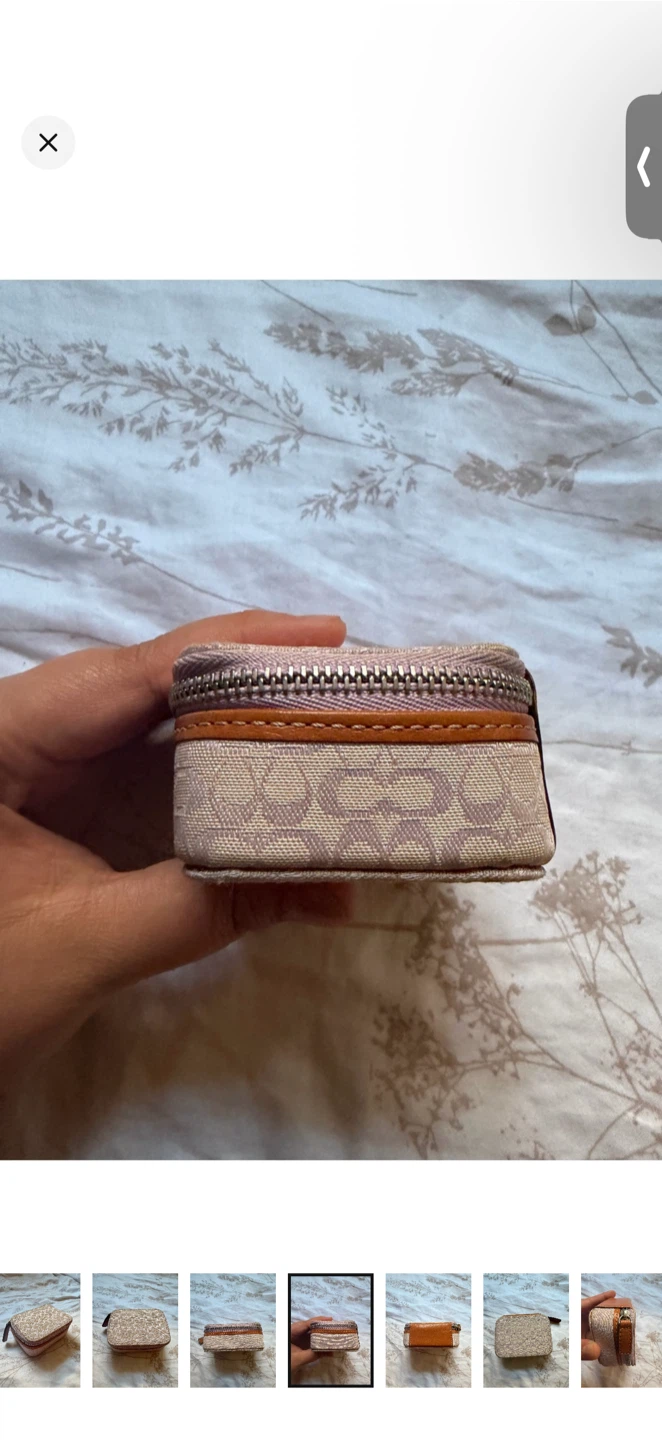 Vintage Lilac Coach Signature Pill Box/ small zip-around pouch - photo 5