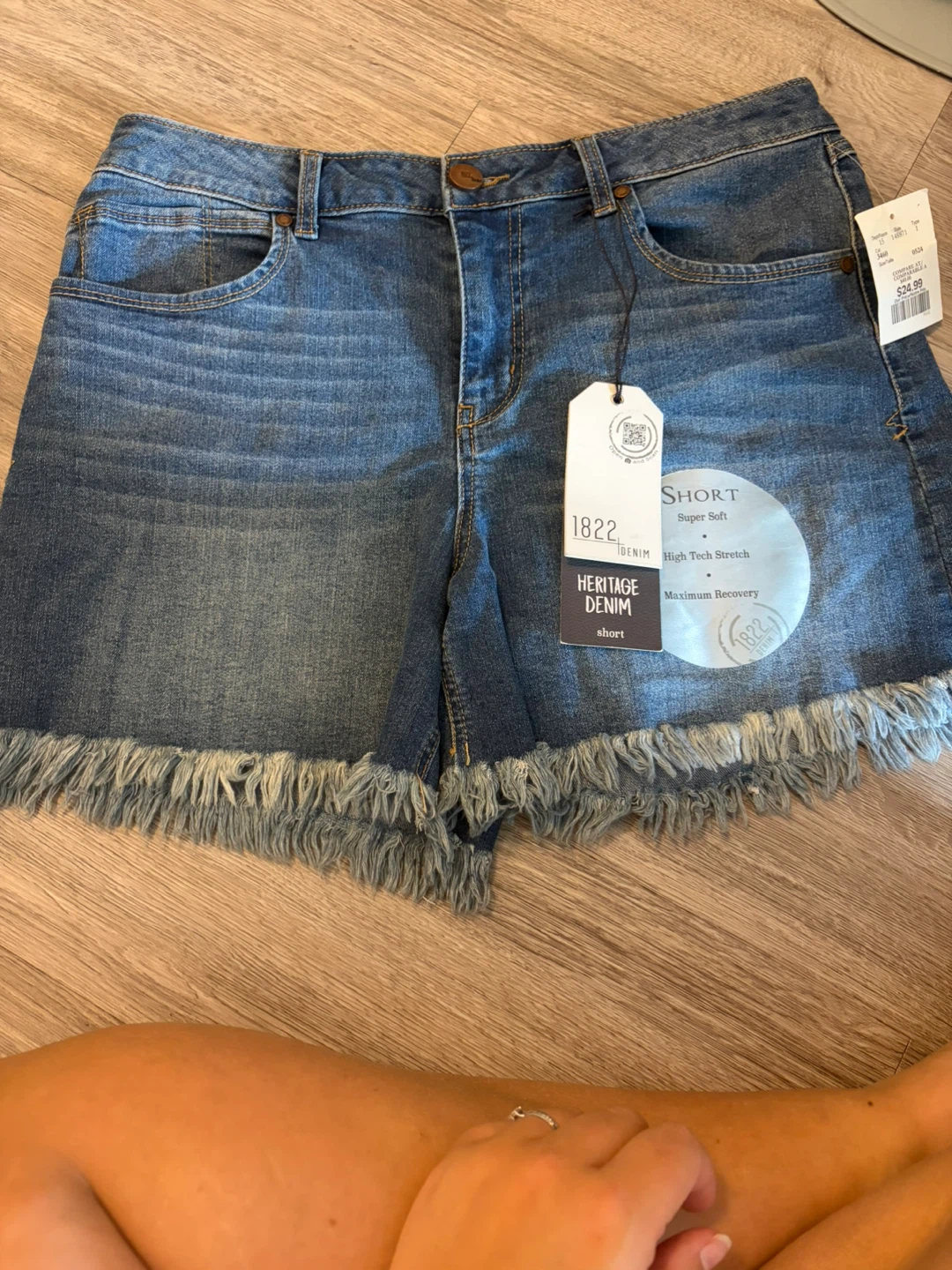 Women 1822 Denim Heritage Shorts