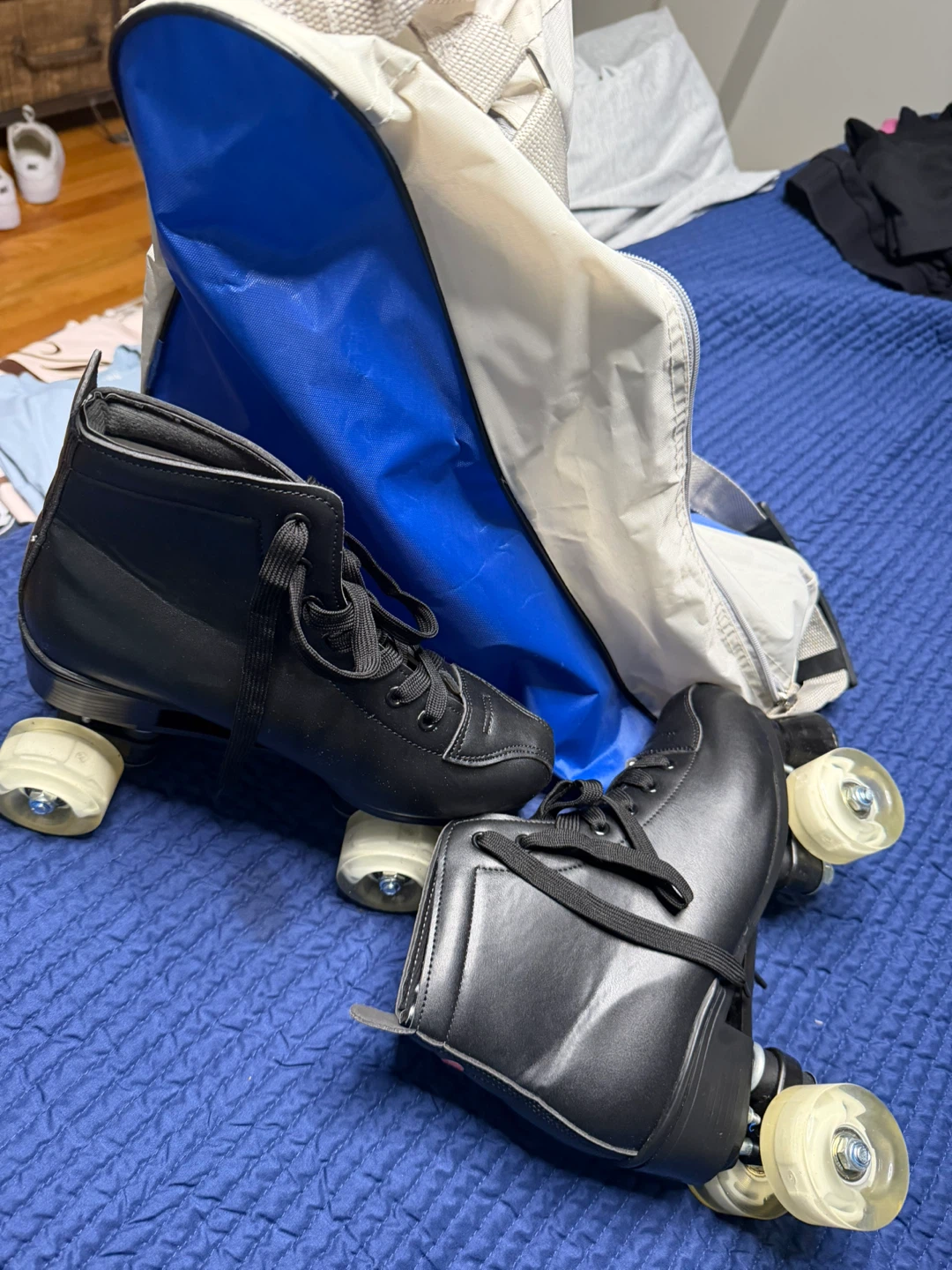 Black Roller Skates with Bag