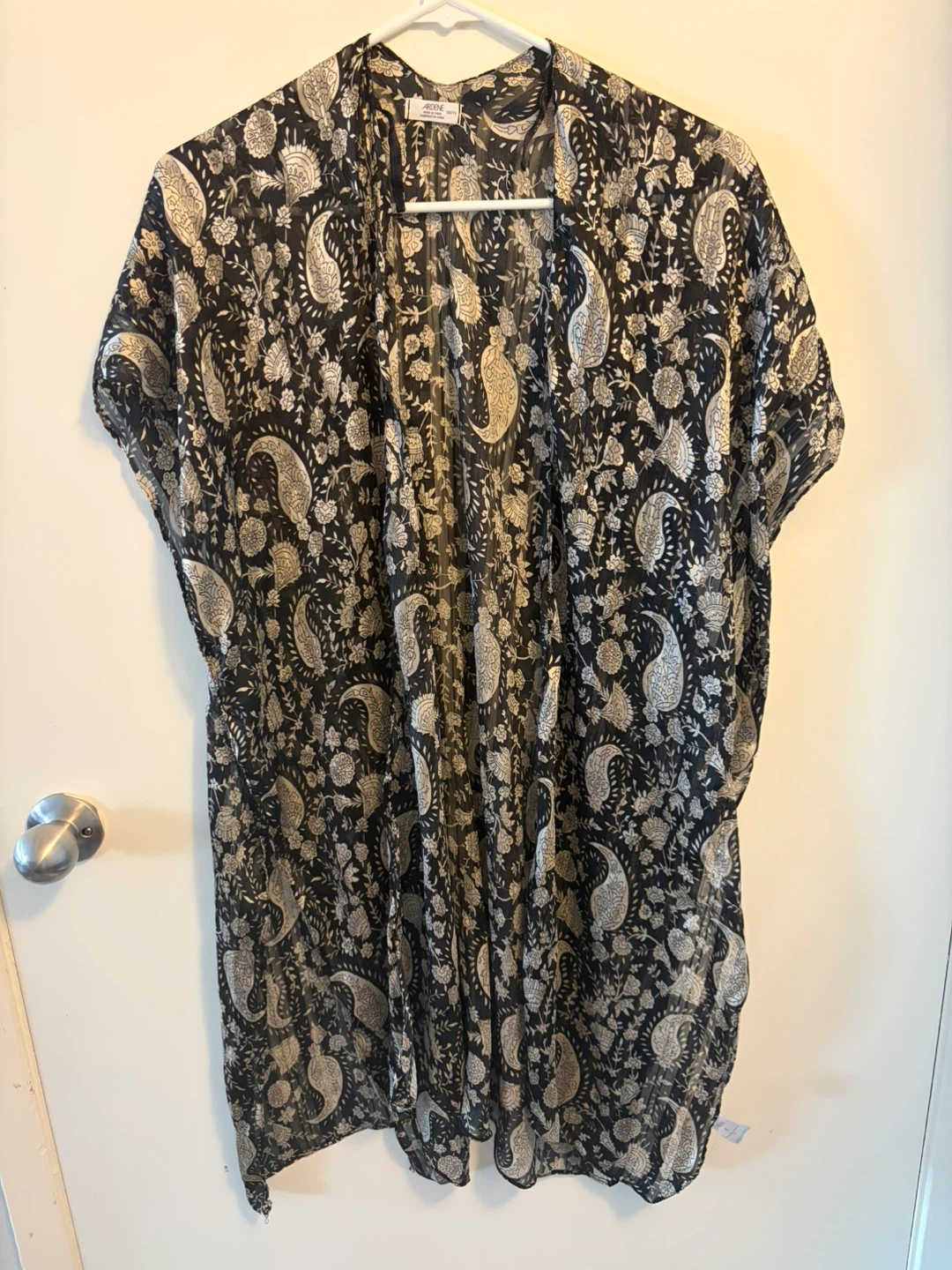 Ardene Black & White Paisley Kimono