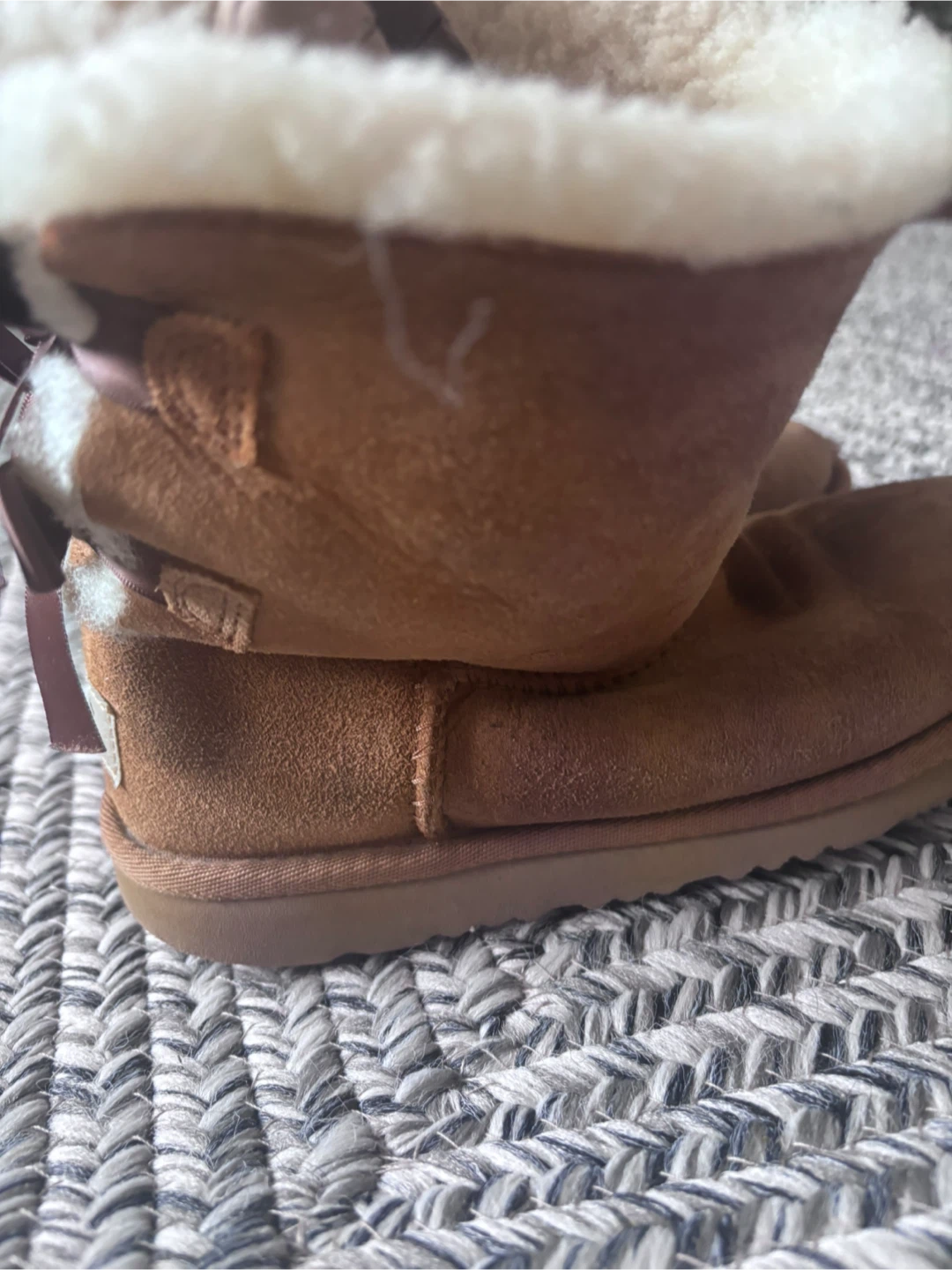 UGG Boots with Bows size 3.5 US - photo 2