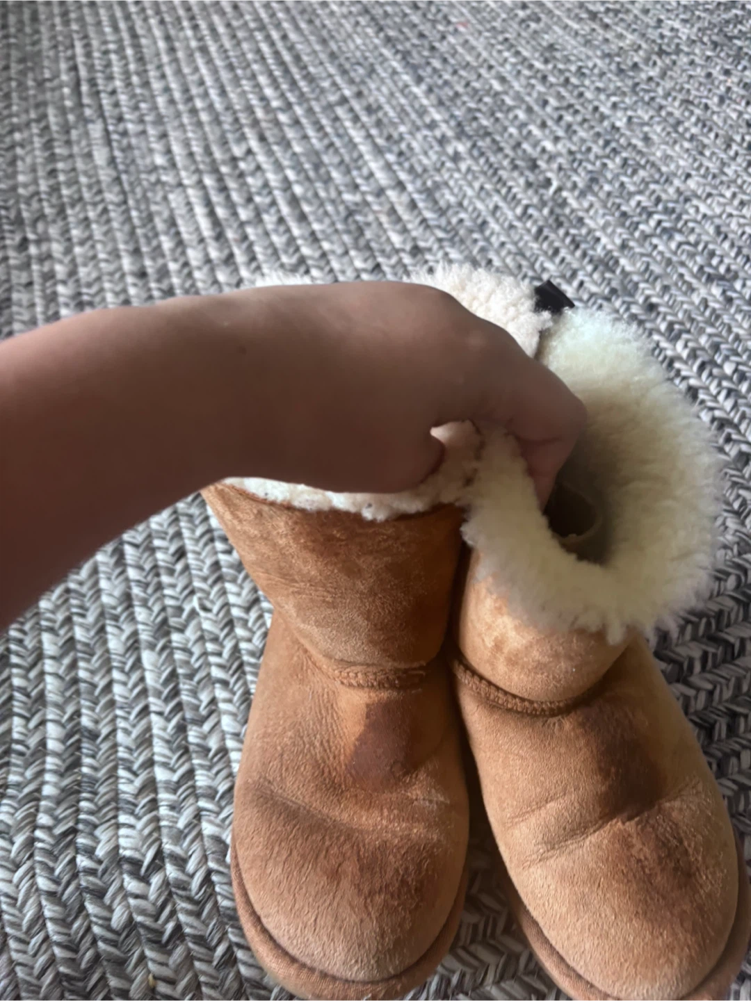 UGG Boots with Bows size 3.5 US - photo 4