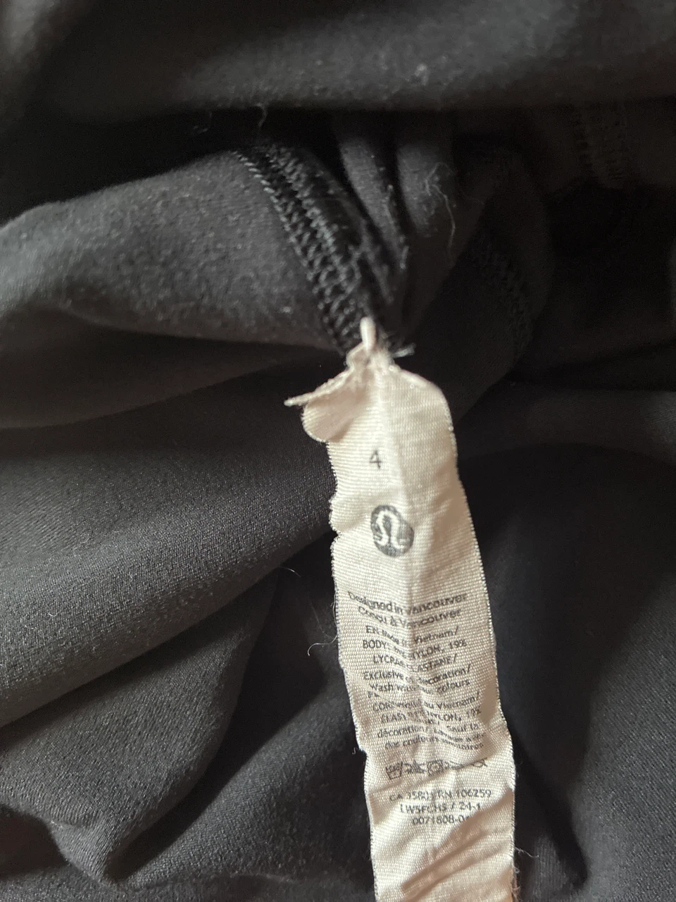 Lululemon Black Flare Pants Size 4 - photo 3