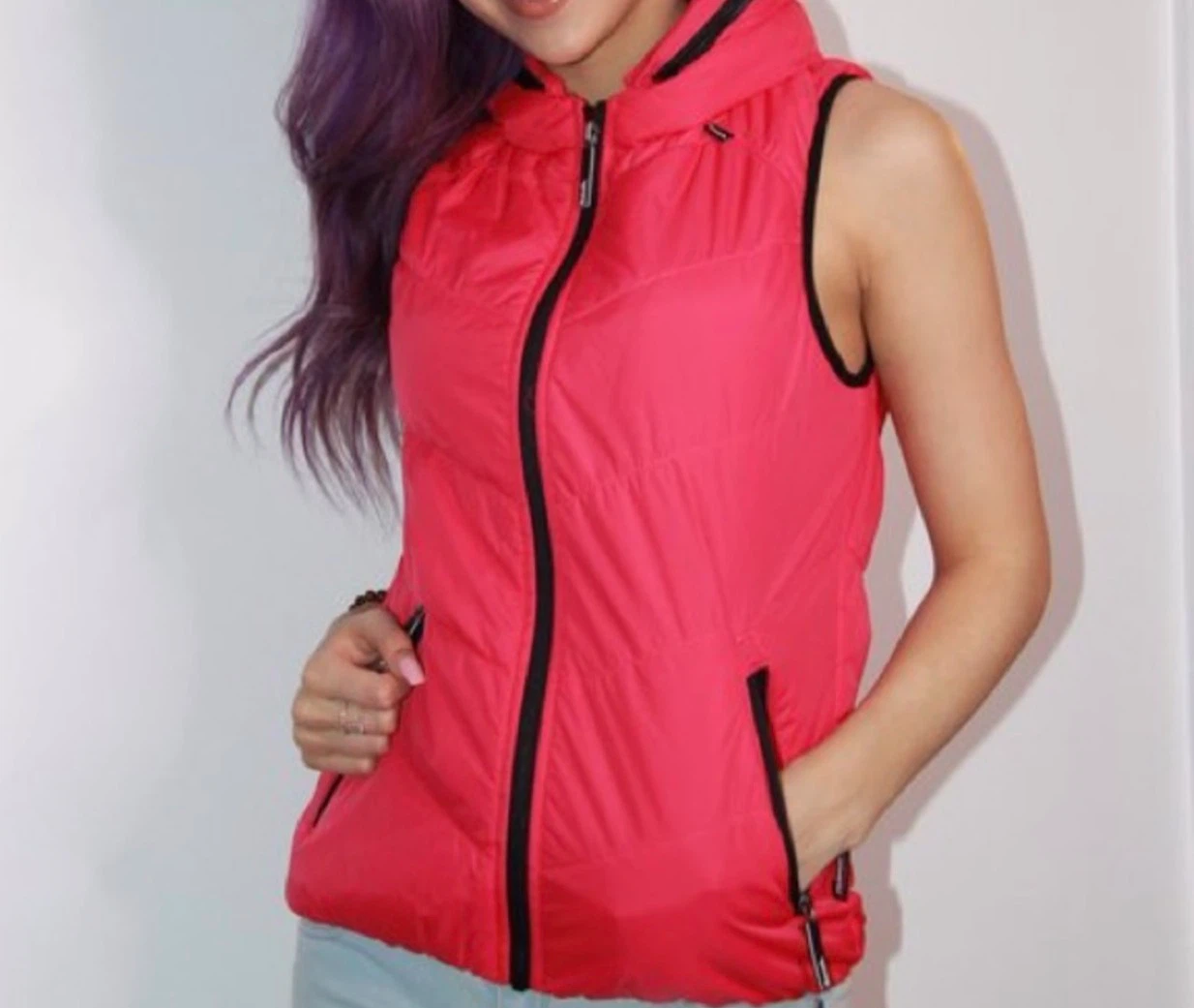 Bench hot pink puffer quilted vest. Front pockets Hideaway hood