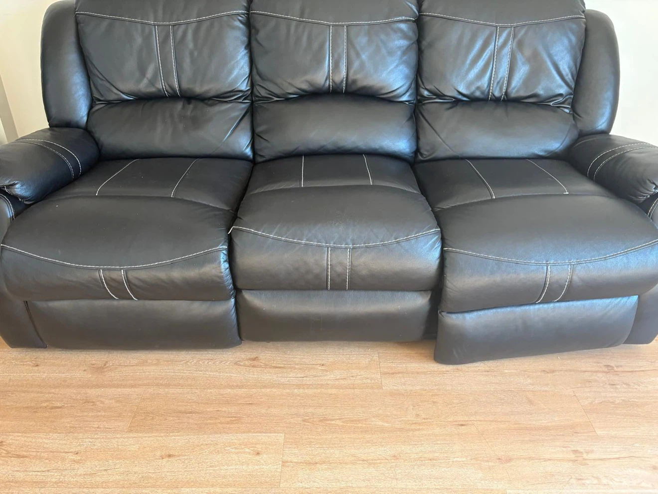 Black Leather 3-Seat Reclining Sofa