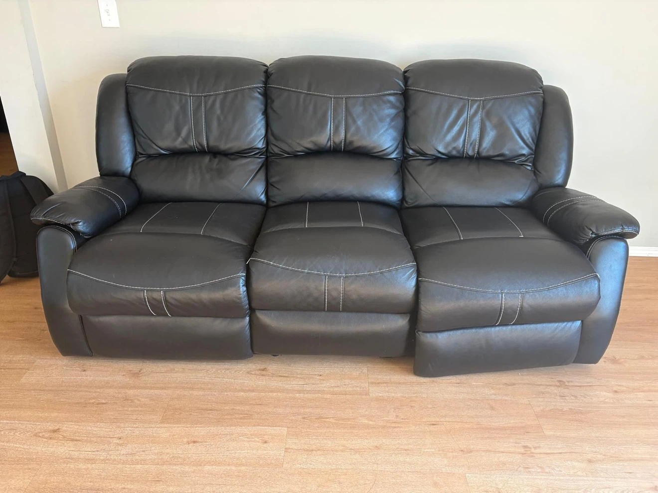 Black Leather 3-Seat Reclining Sofa - photo 3
