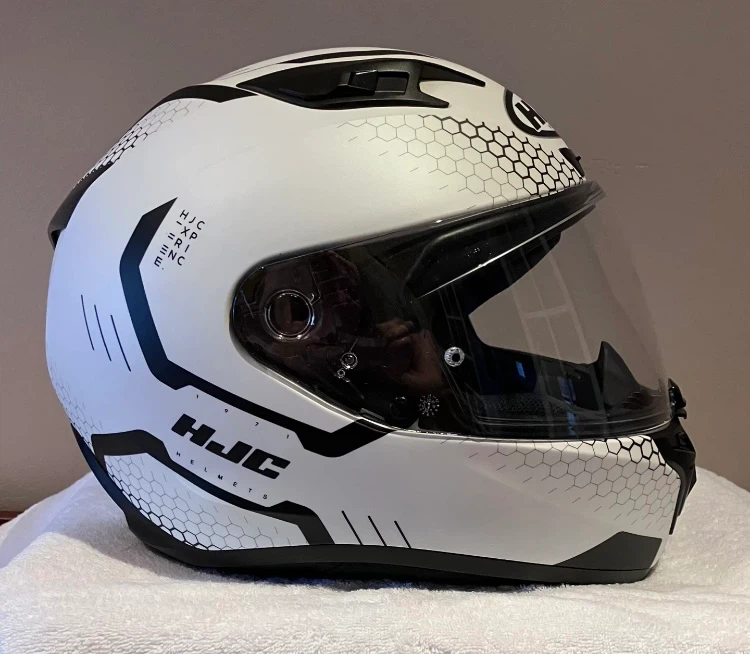 HJC Motorcycle Helmet I10
