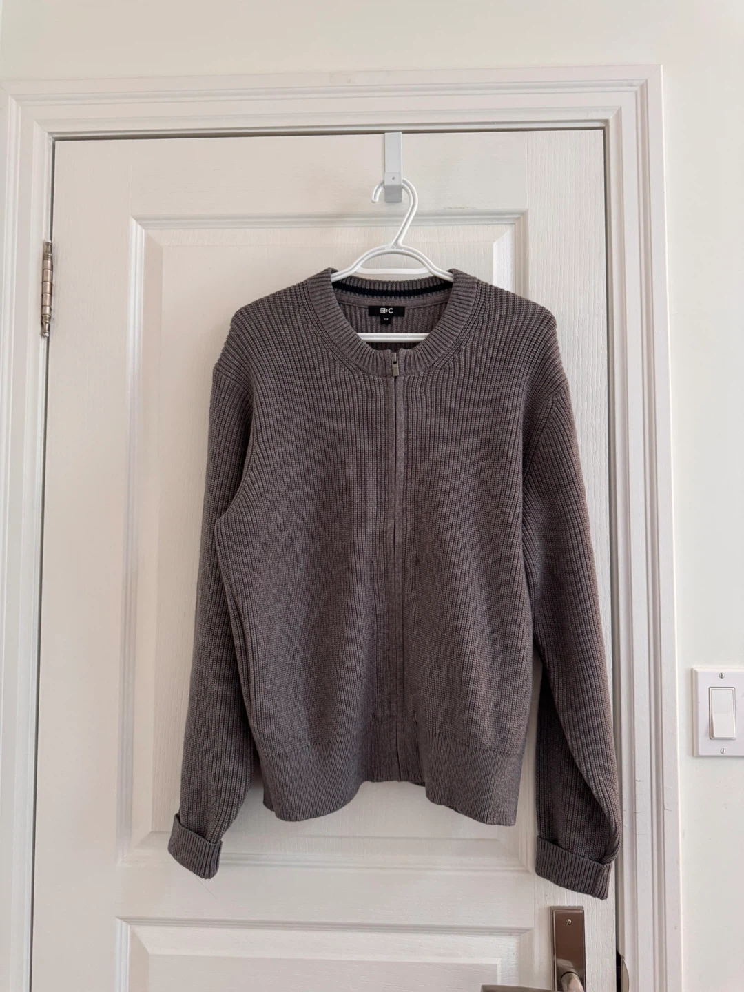UNIQLO Men's Zip-Up Sweater