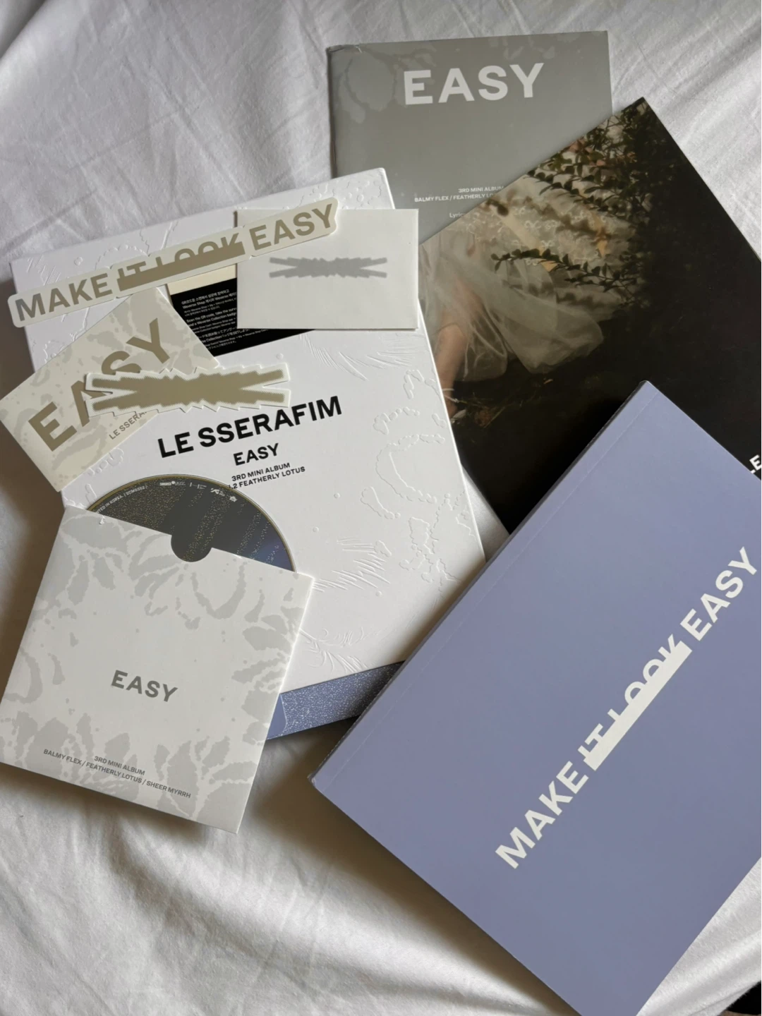 LE SSERAFIM Kpop Easy Album