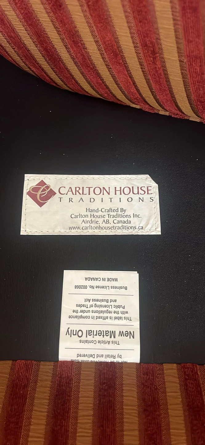 Carlton House Traditions Armchairs – Pair – Mint Condition - photo 2