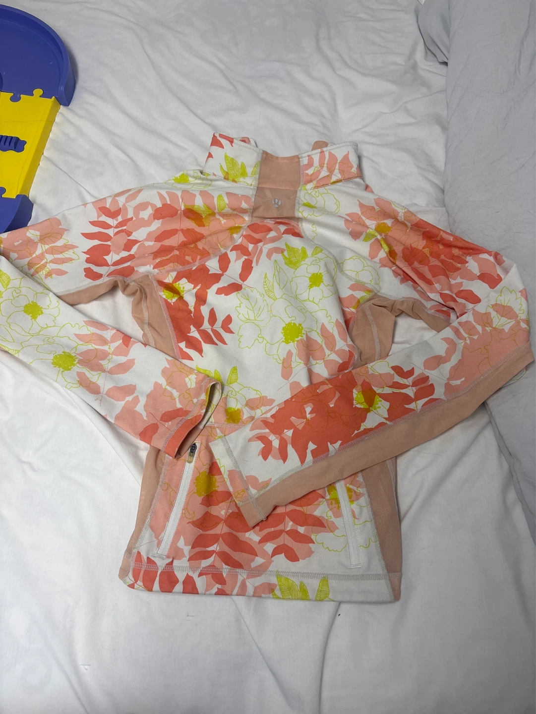 Lululemon Floral Zip-Up Jacket - photo 2