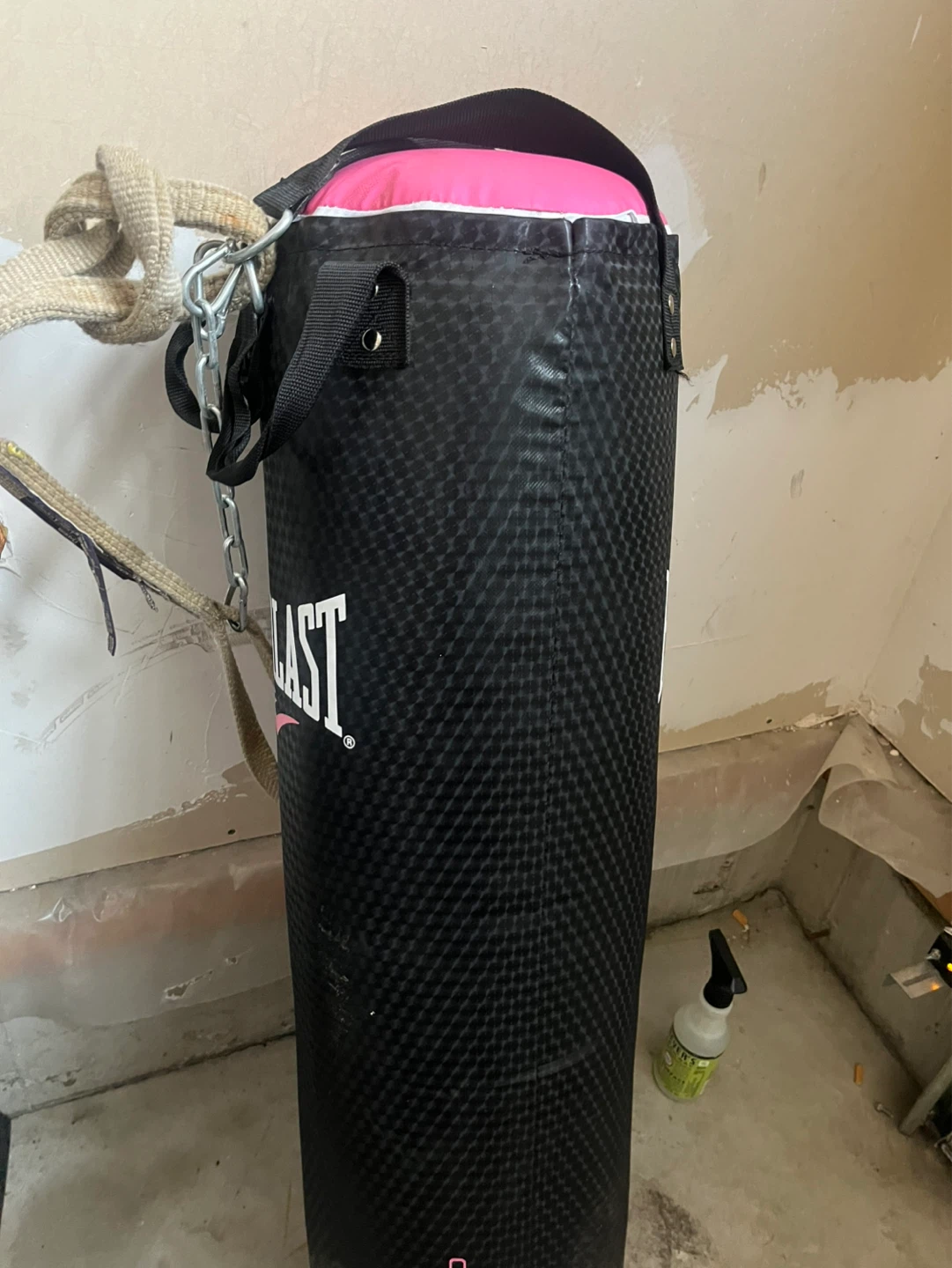 Everlast Heavy Punching Bag - photo 3