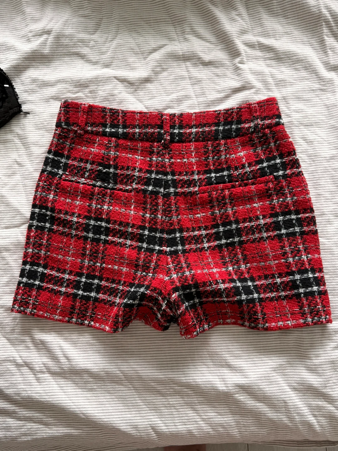 Zara Red Plaid Tweed Shorts - photo 2