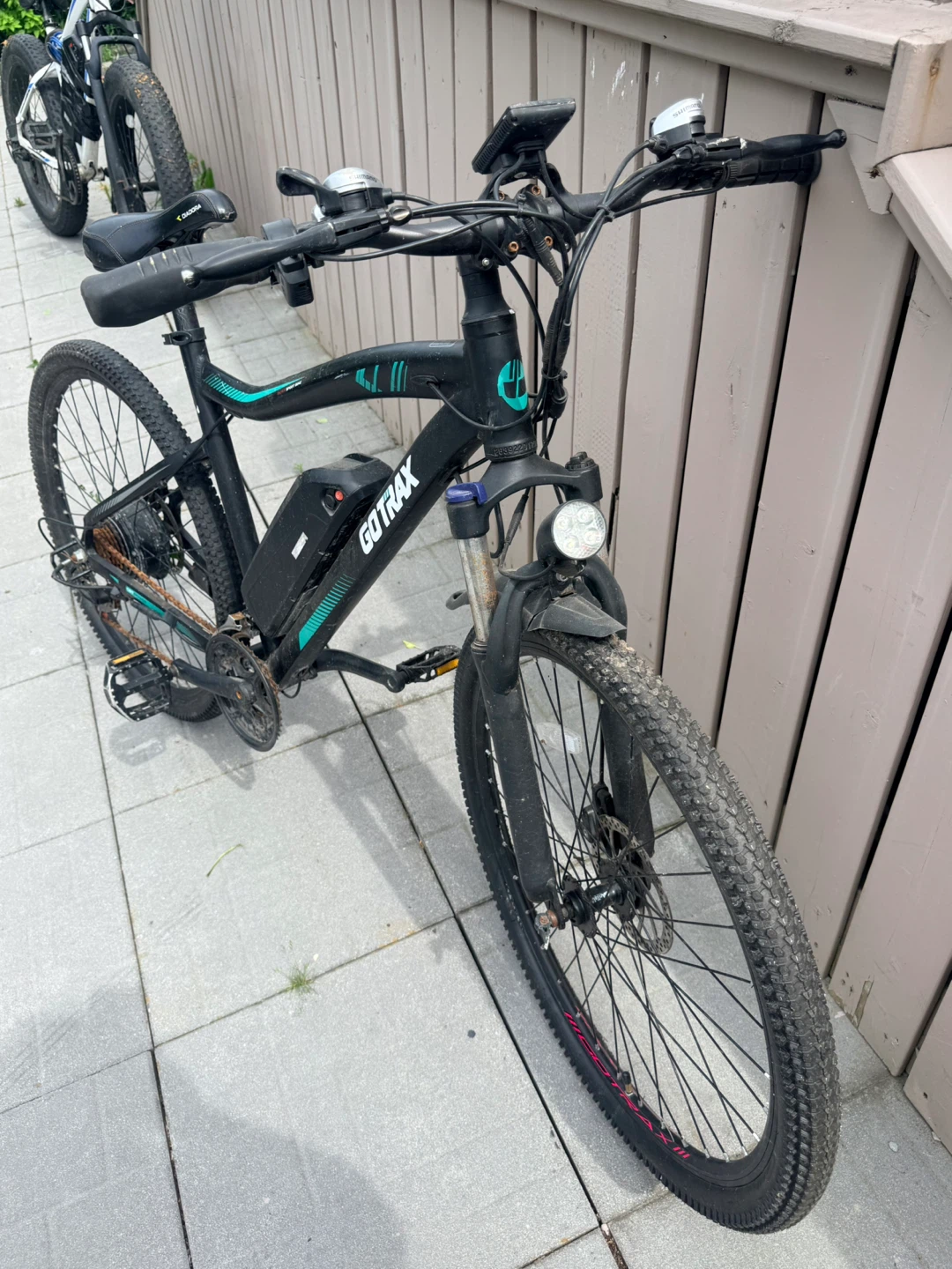 GoTrax E03 27.5” Electric Bike - photo 4