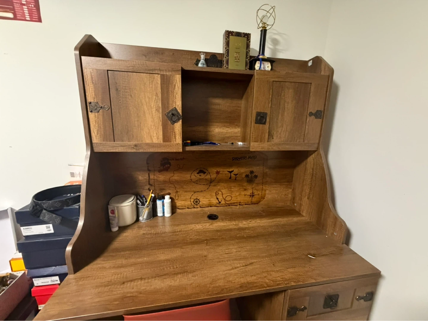 Wooden Desk with Hutch - photo 4