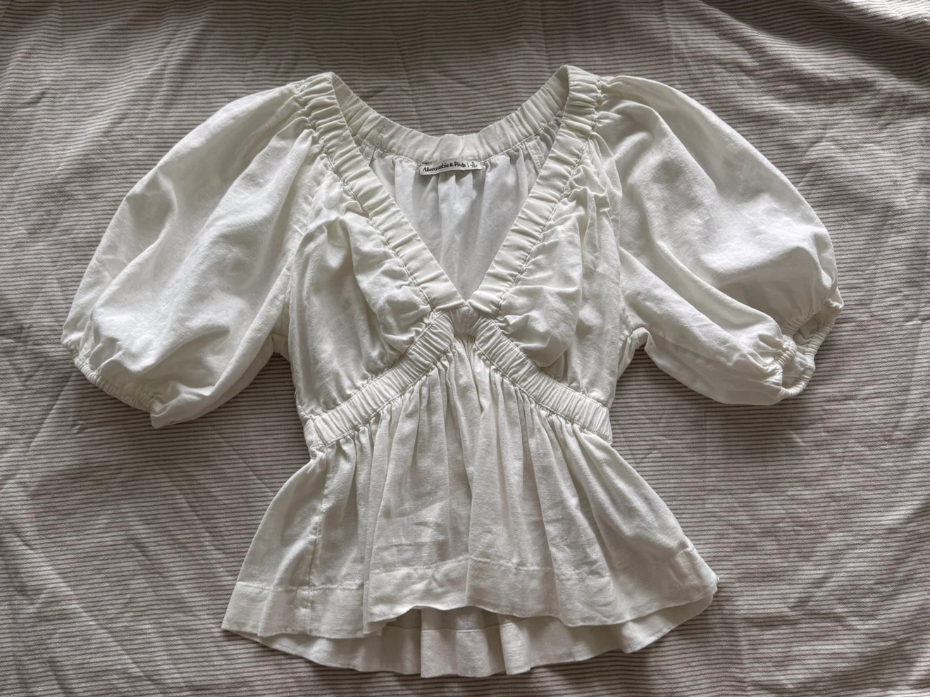 Abercrombie & Fitch White Puff Sleeve Blouse