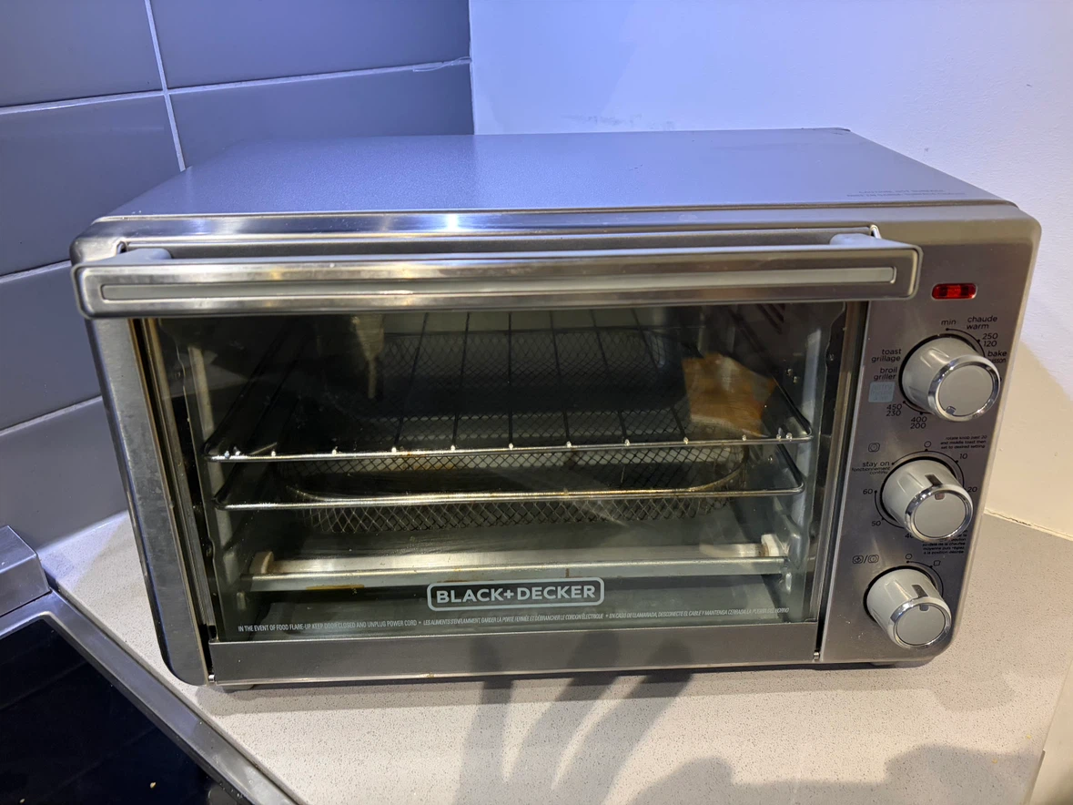 BLACK+DECKER Air Fryer Toaster Oven