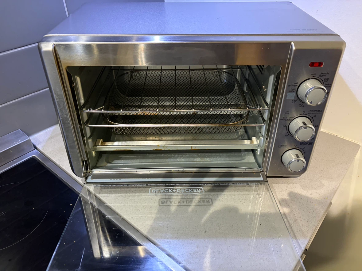 BLACK+DECKER Air Fryer Toaster Oven - photo 2