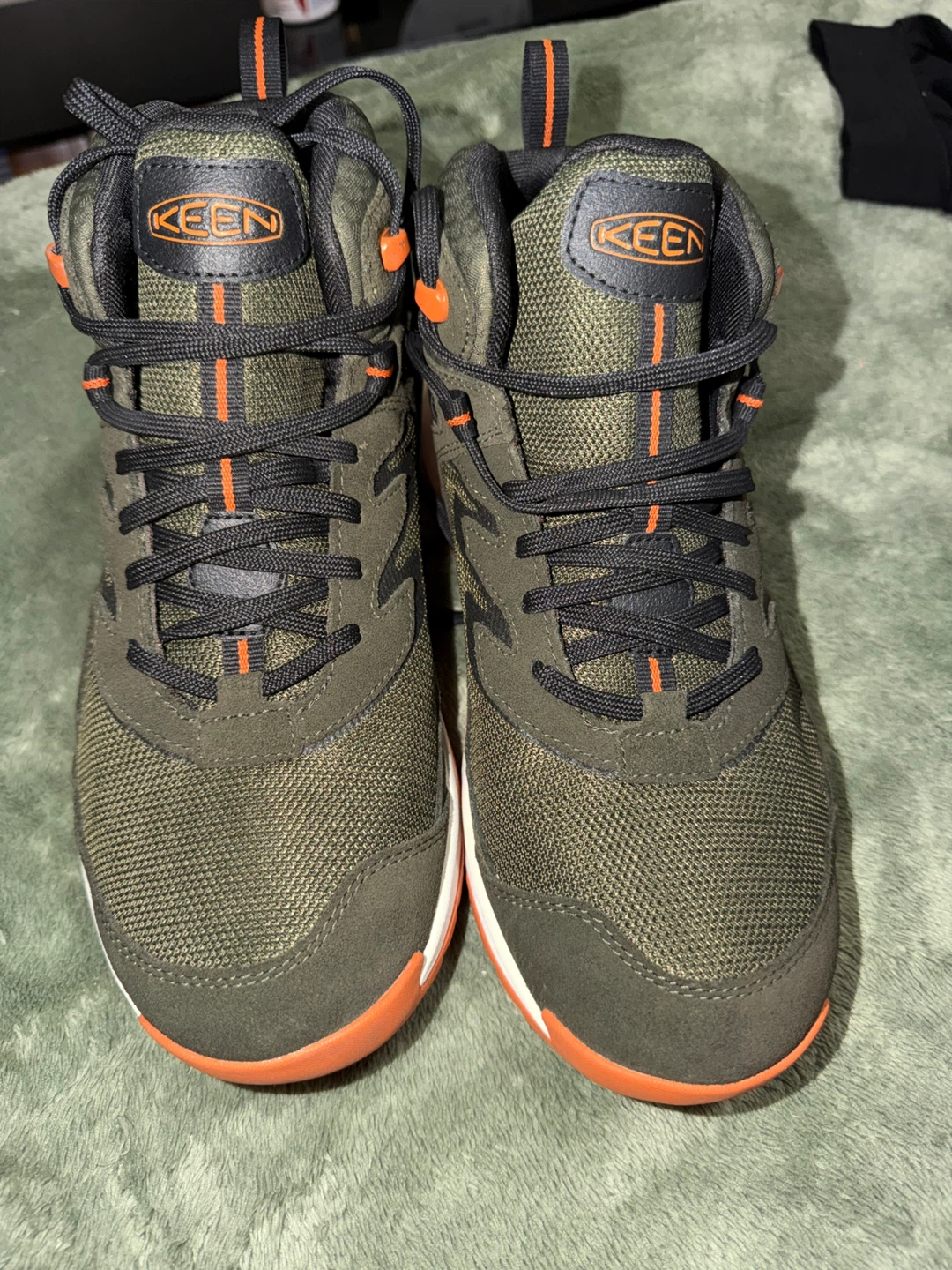 KEEN Hightrail Mid WP Hiking Boots