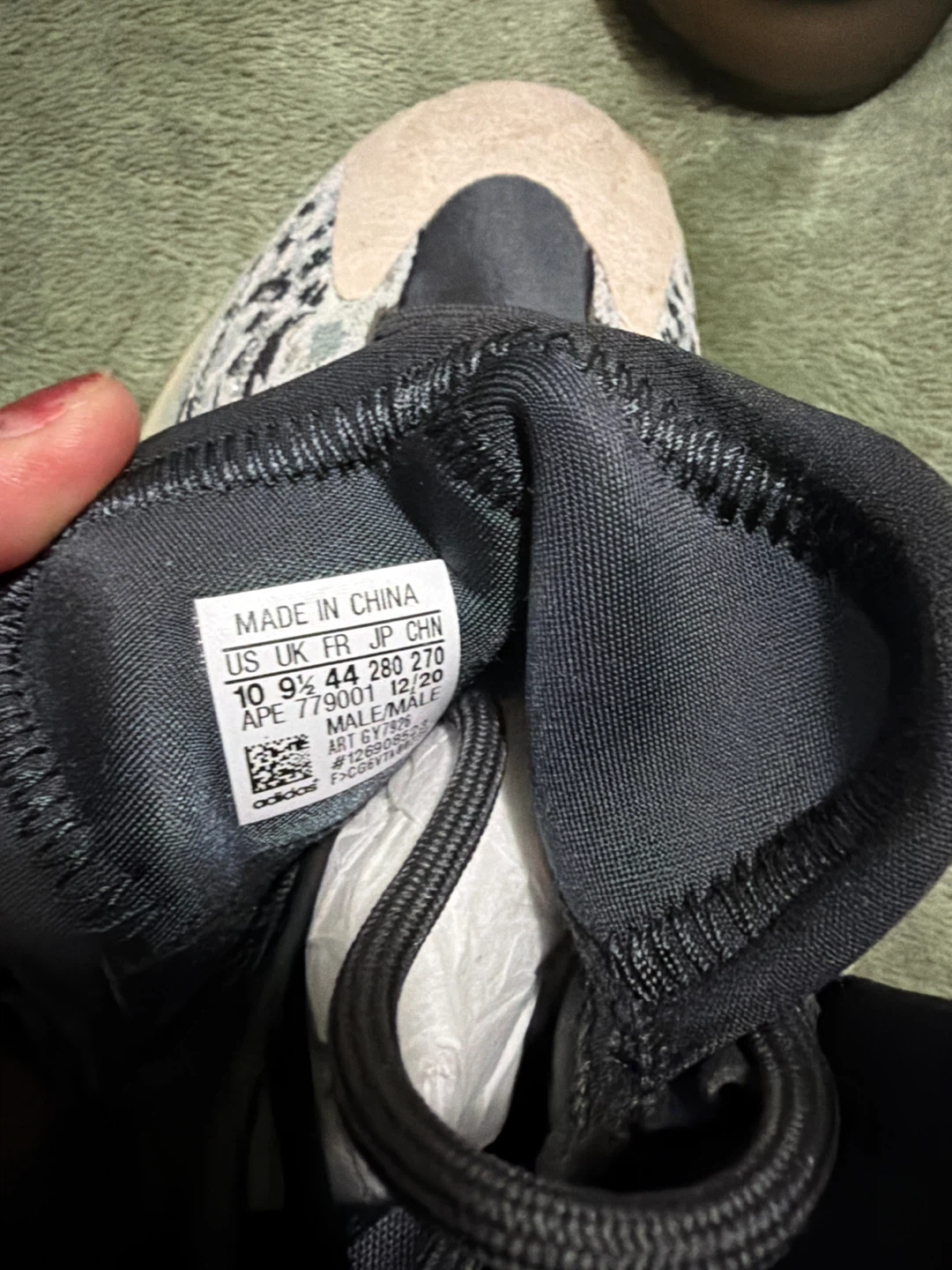 Adidas Yeezy QNTM Basketball Shoes Size 10 - photo 3