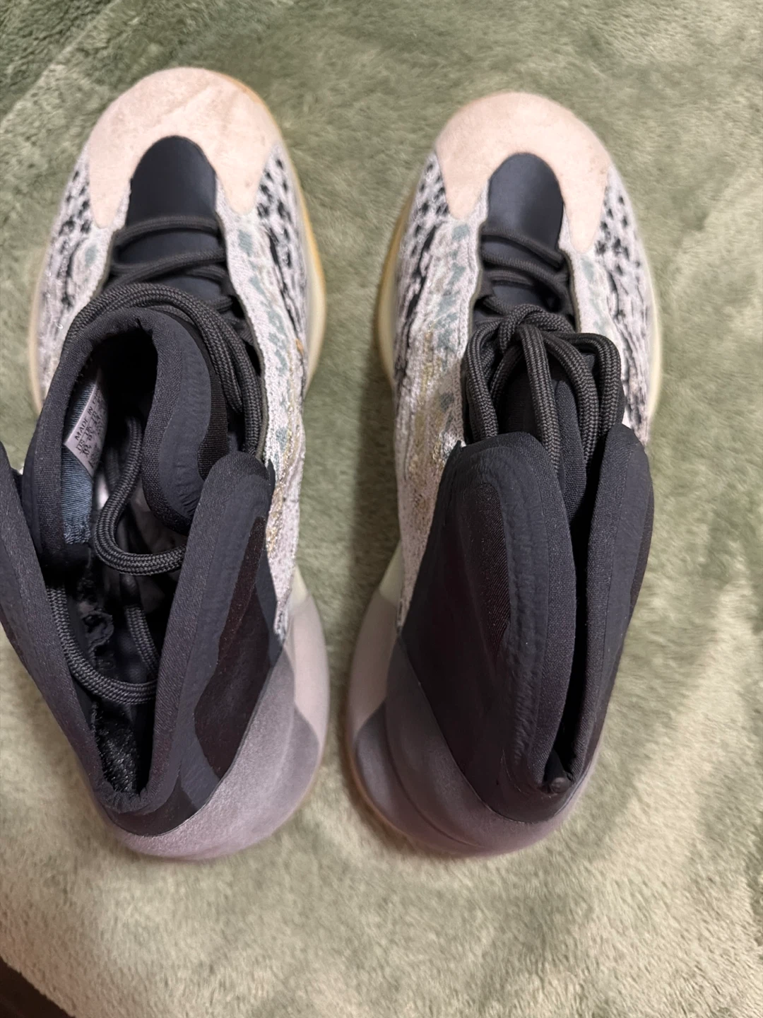 Adidas Yeezy QNTM Basketball Shoes Size 10 - photo 4