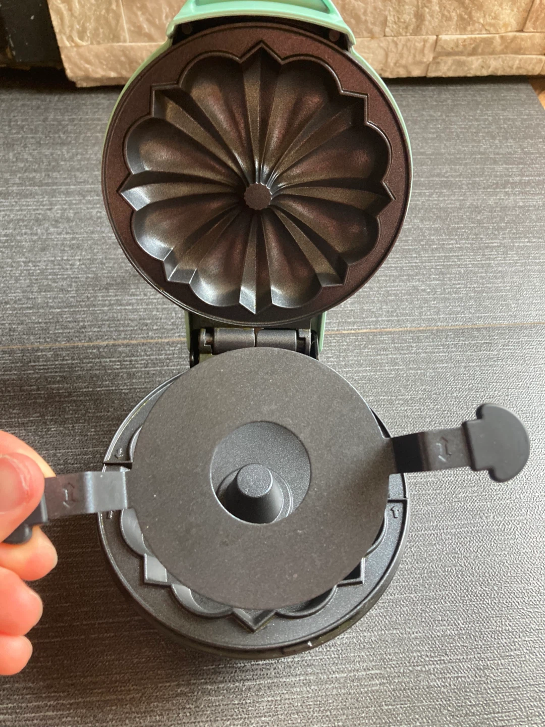 Mini Bundt Cake Maker - photo 3