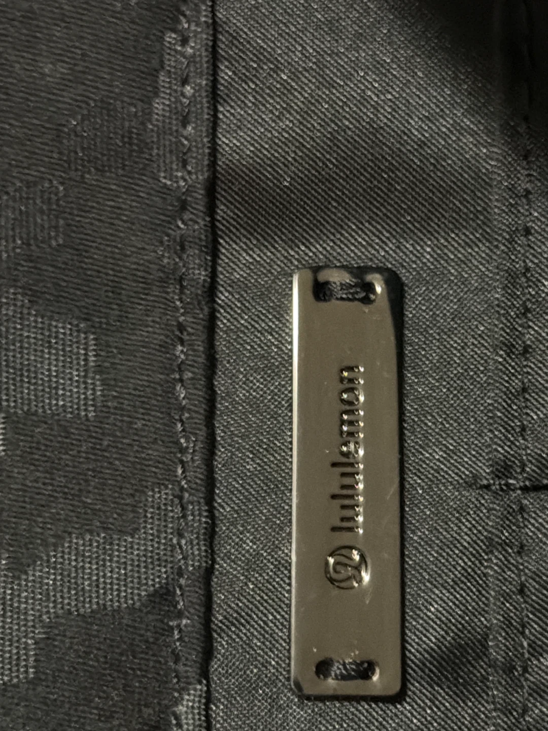 Lululemon Black Camo Crossbody Bag - photo 2