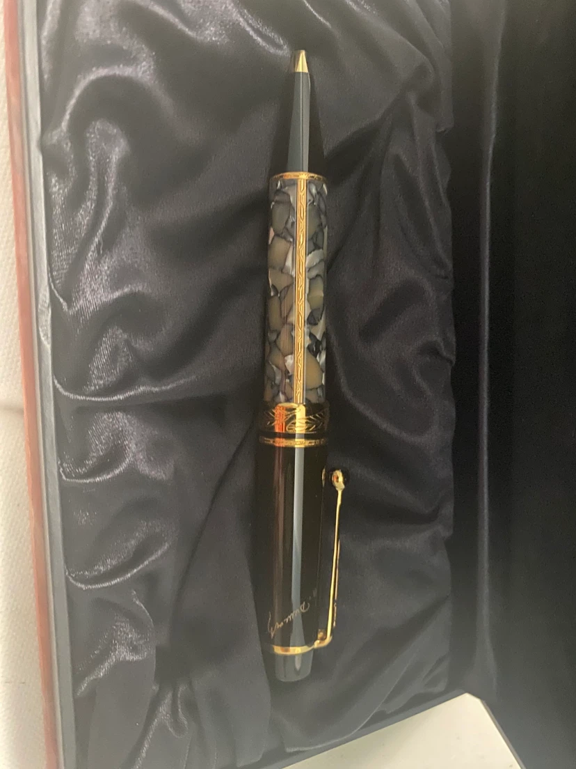Montblanc Meisterstück A. Dumas Limited Edition Pen - photo 4
