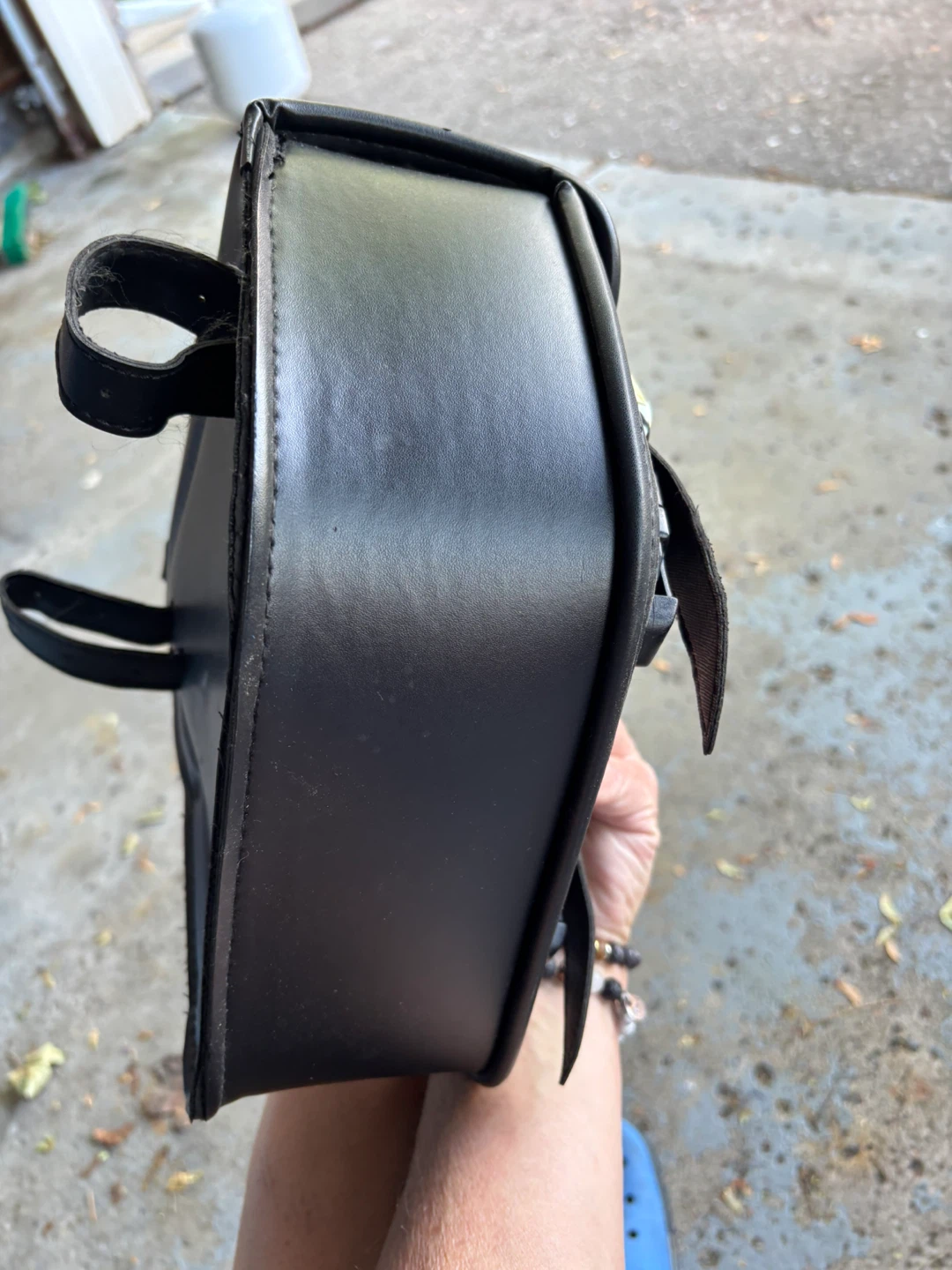 KEMI MOTO Black Leather Motorcycle Saddlebag - photo 4