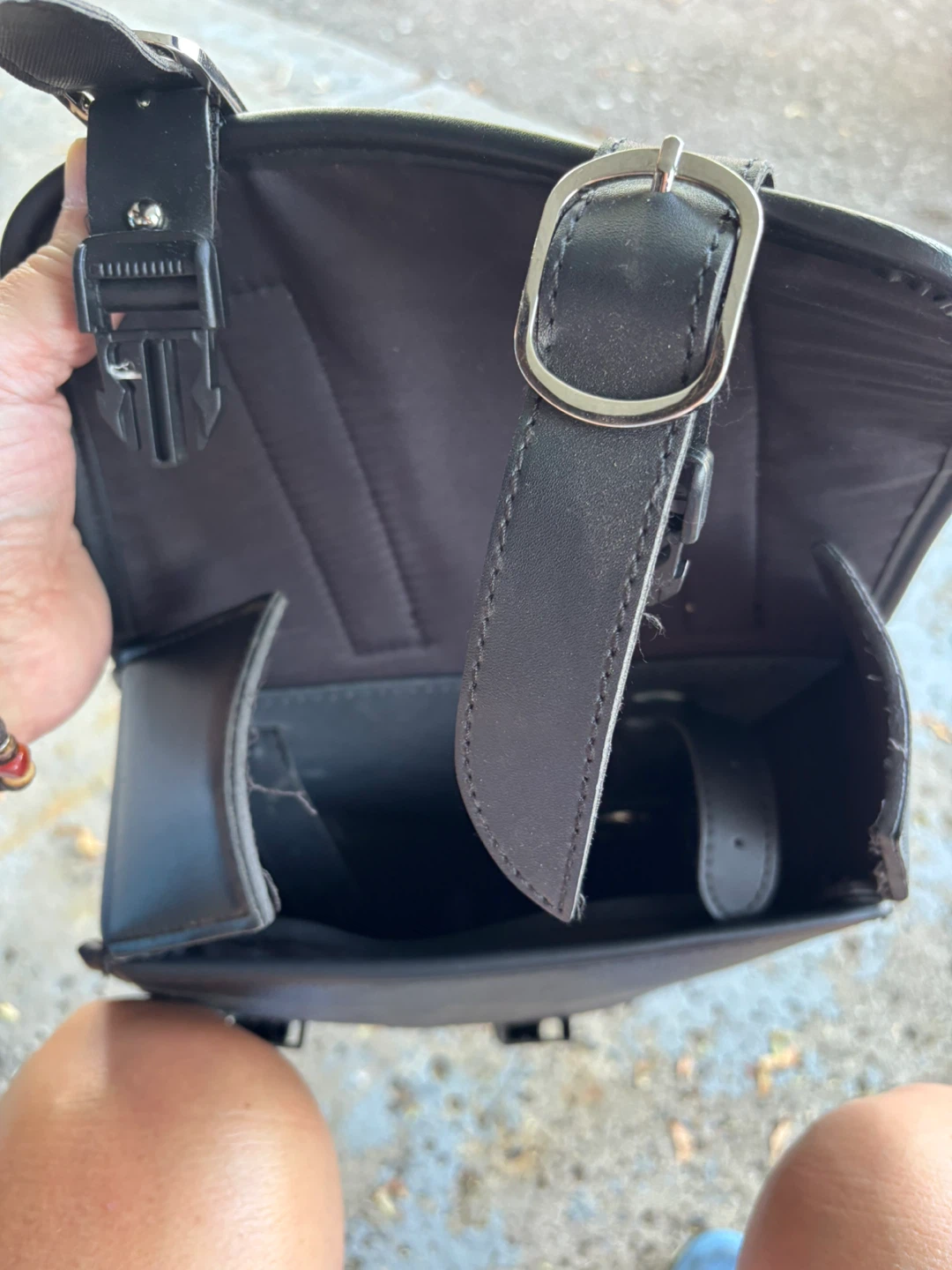 KEMI MOTO Black Leather Motorcycle Saddlebag - photo 5