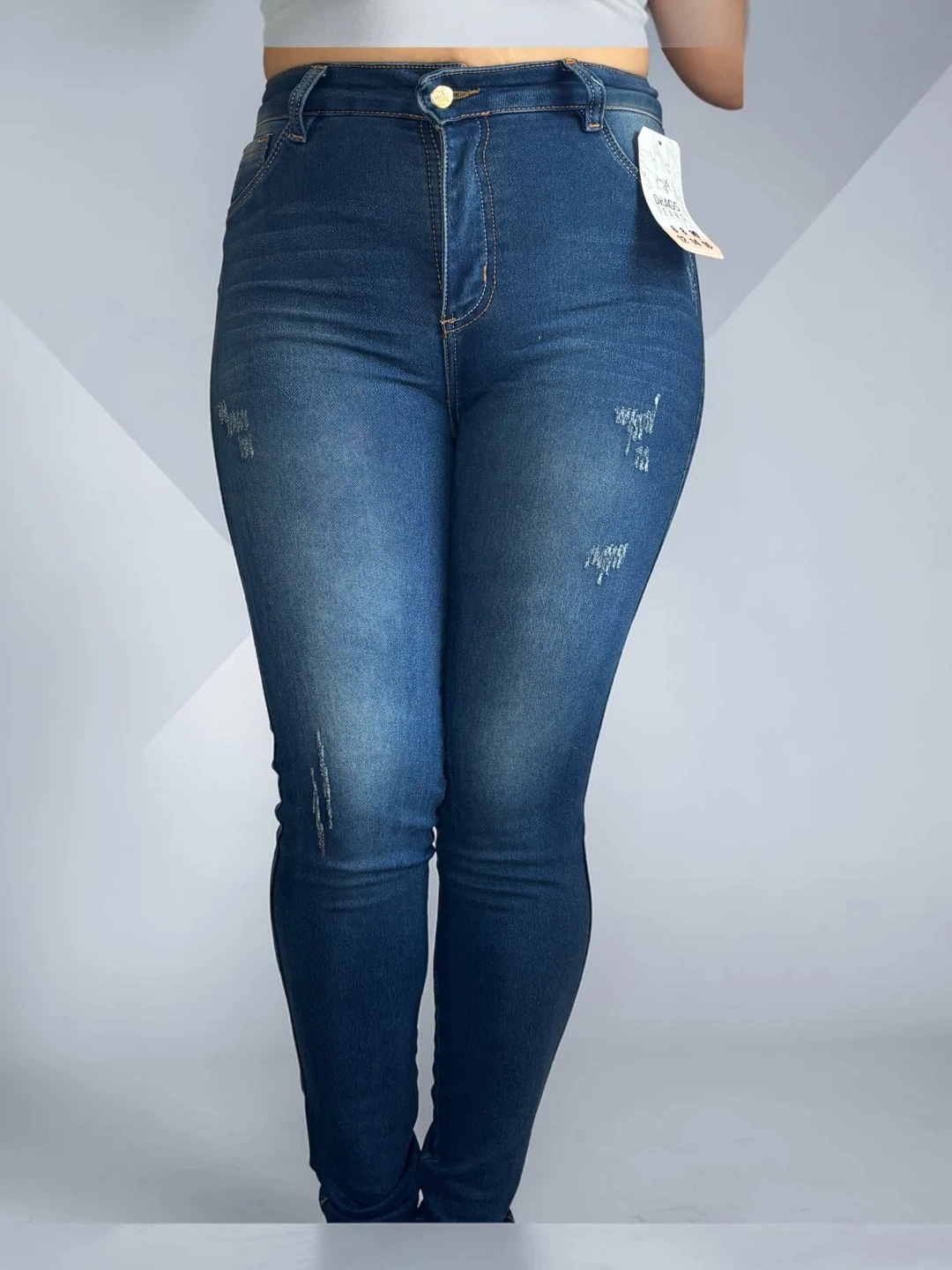 Skinny jeans levantacola