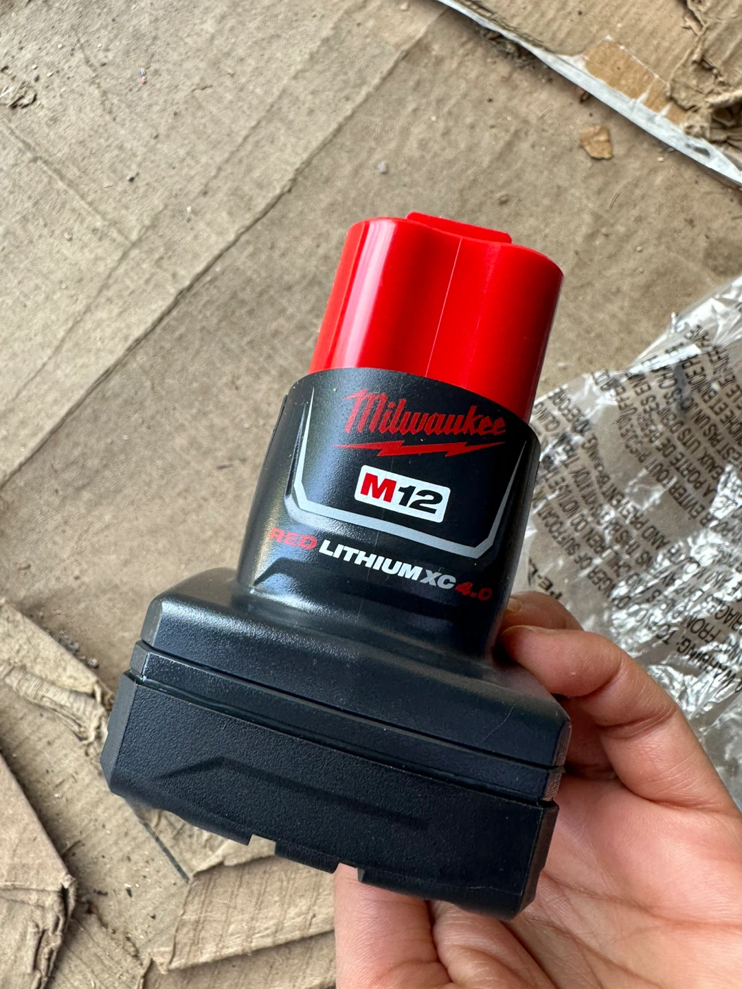 Milwaukee M12 REDLITHIUM XC 4.0 Battery Pack - photo 3