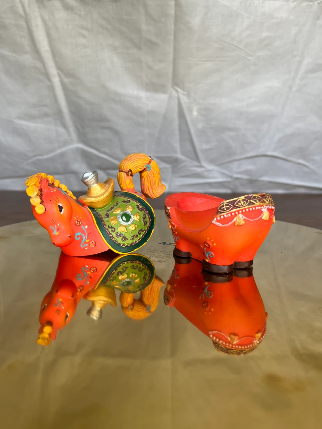 Vintage-Style Orange Horse Figurine & Secret Trinket Box - photo 5