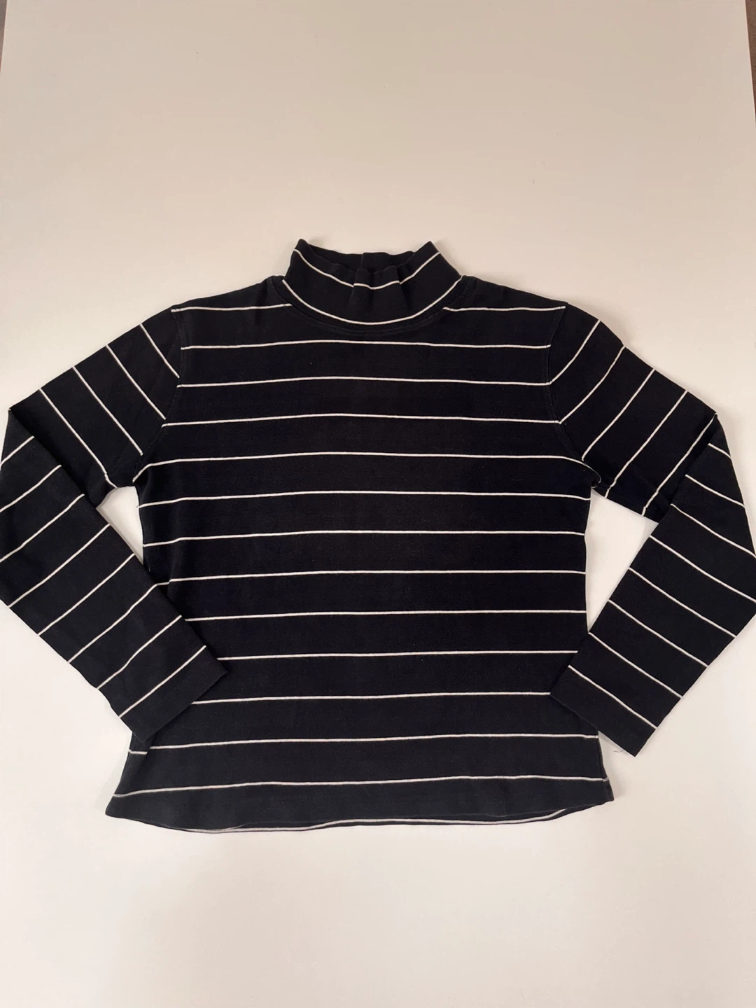 Black and white striped turtleneck long sleeve shirt