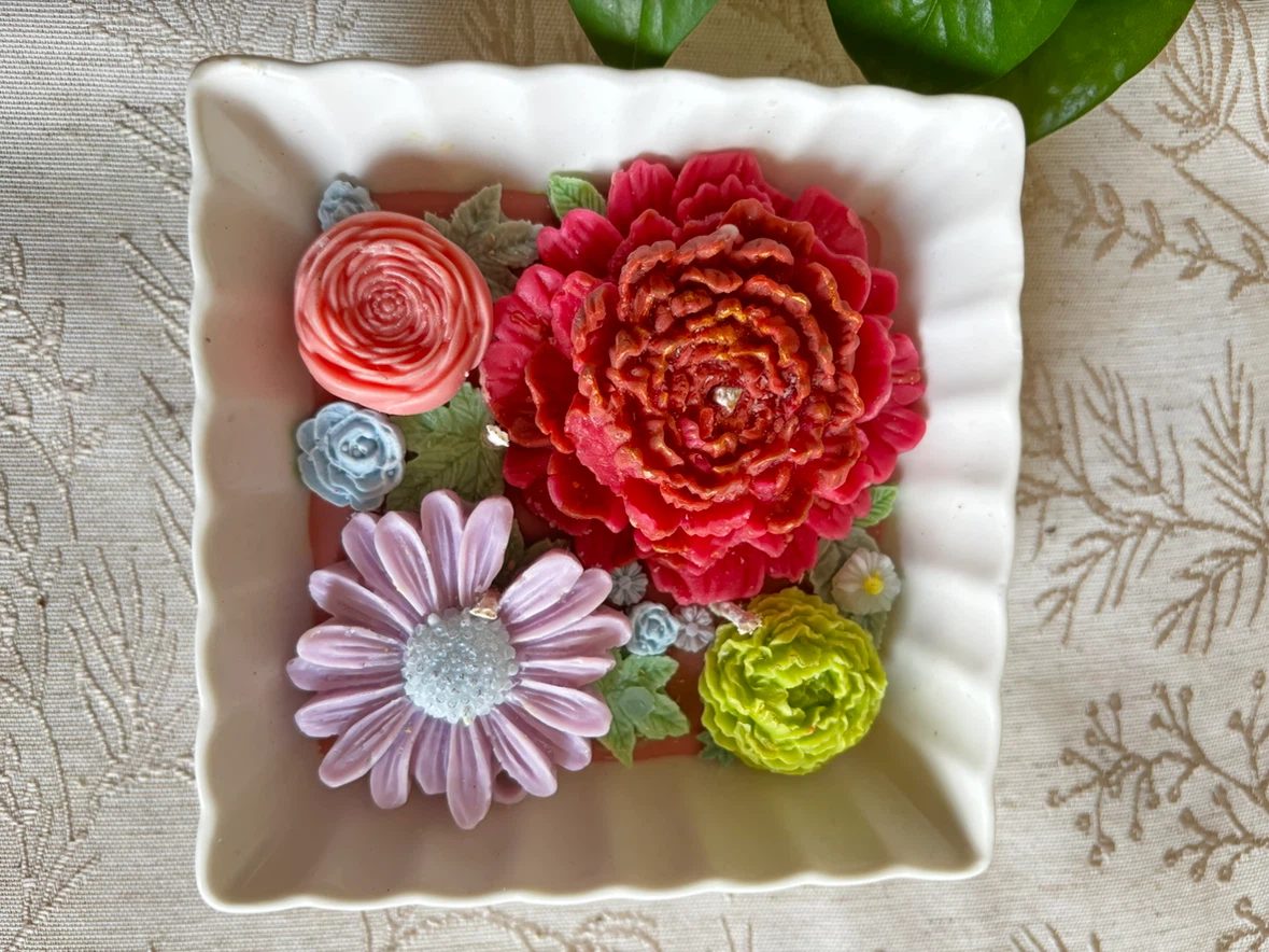 Floral Scented Candle Arrangement