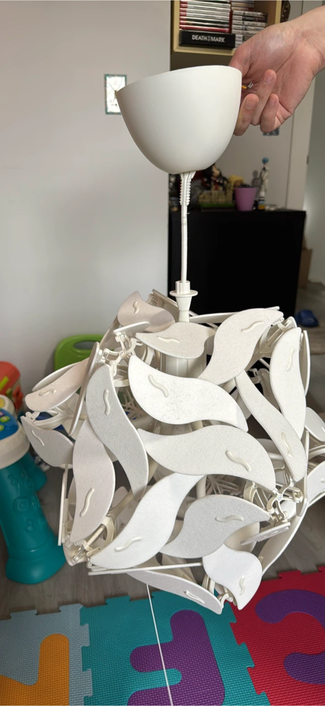 White Leaf-Style Pendant Light Fixture - photo 2
