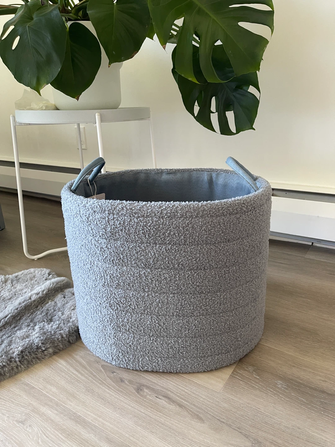 Storage basket