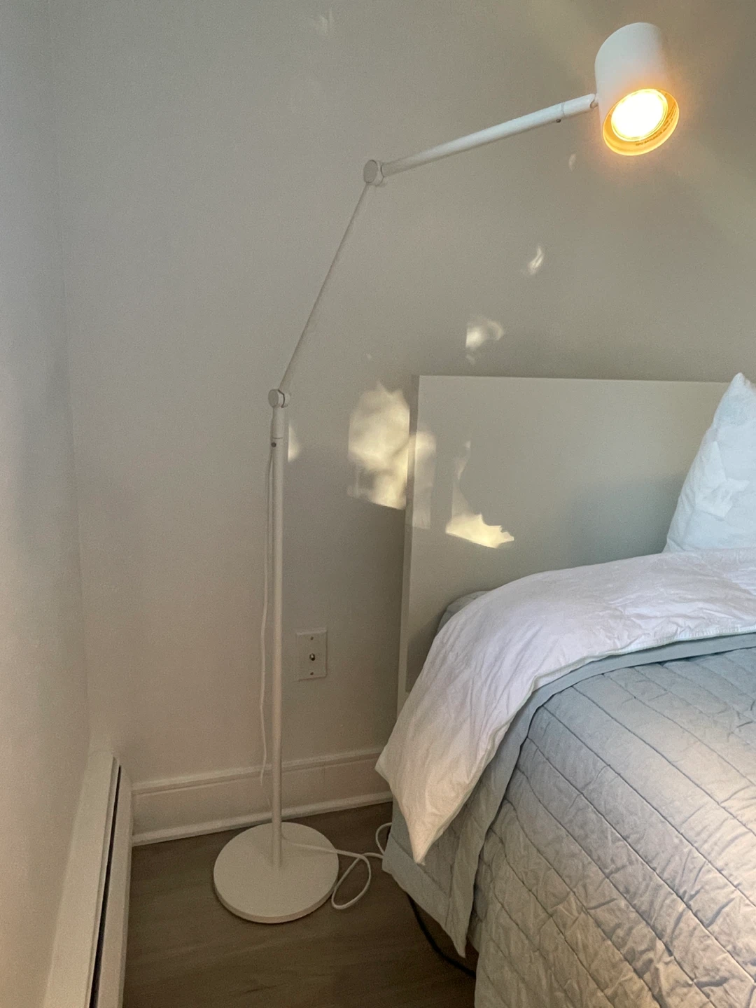 Ikea Floor Lamp with halogen lamp - photo 5