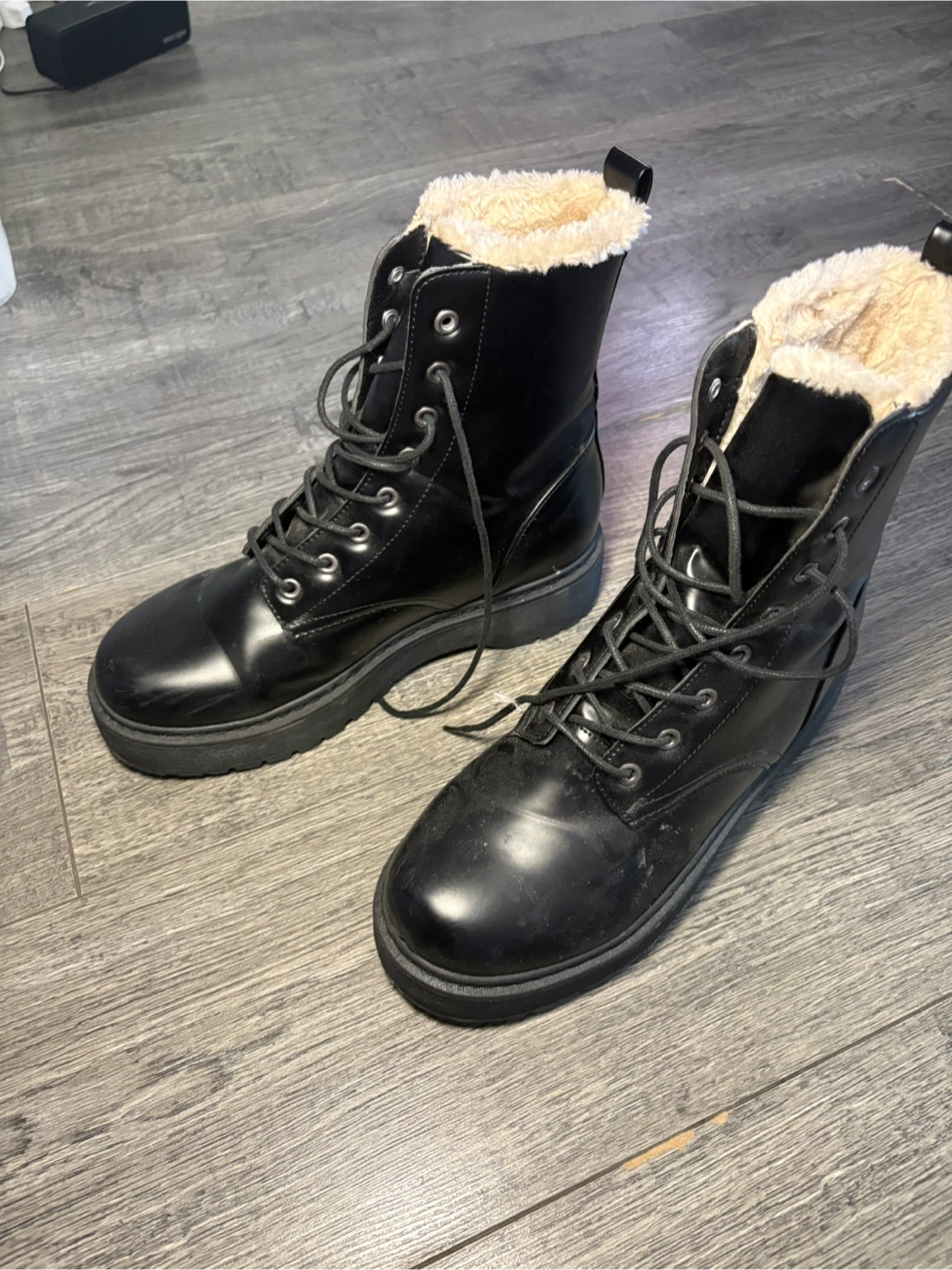 Bottes d'hiver noires doublées de fourrure