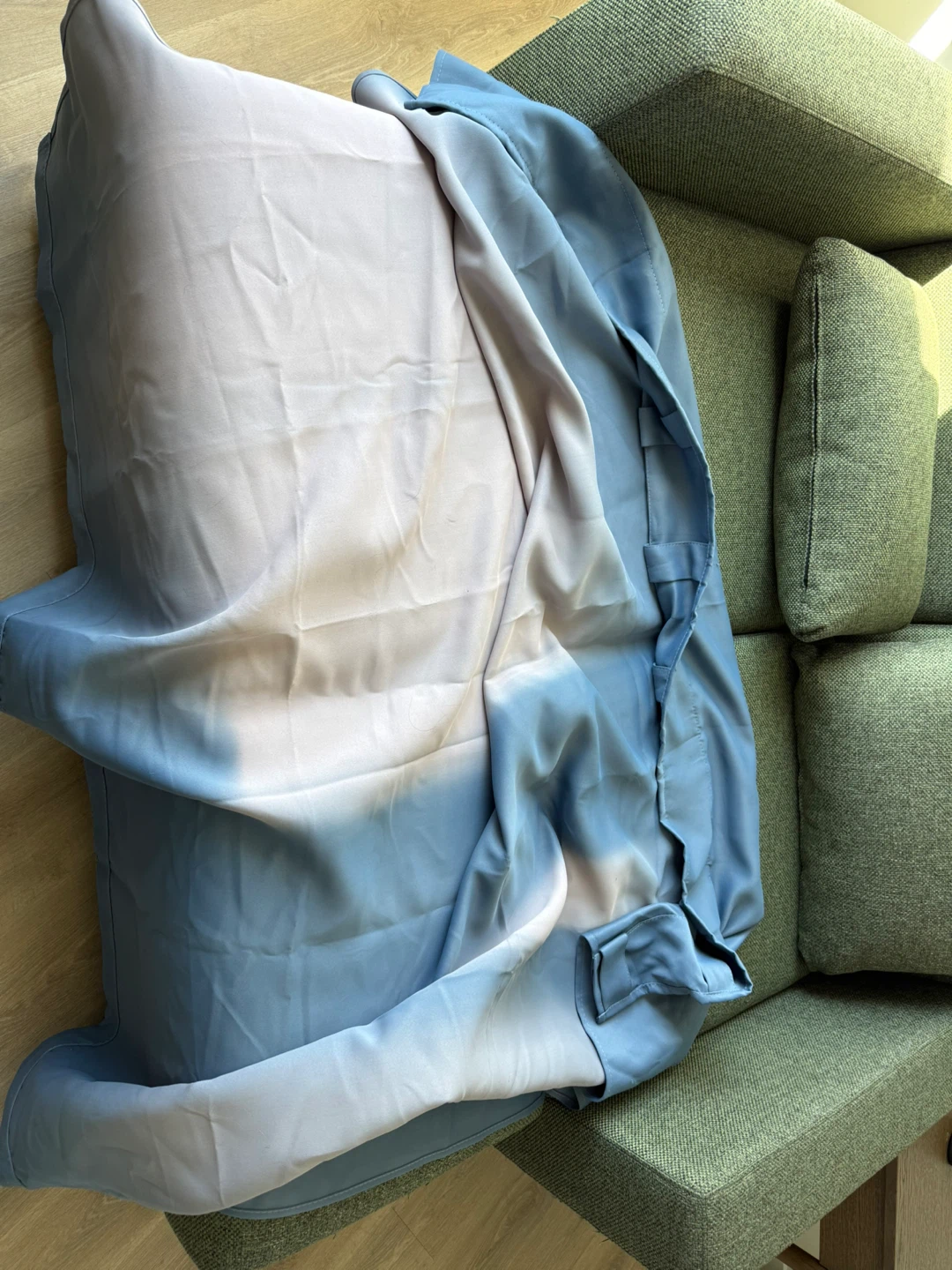 Curtain - photo 3