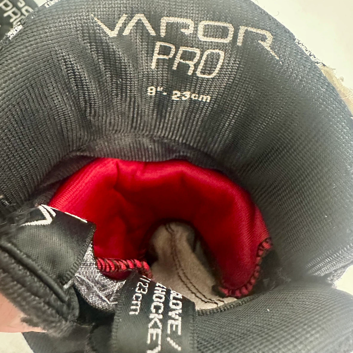 9” Bauer Vapor Pro Youth Hockey Gloves - photo 5